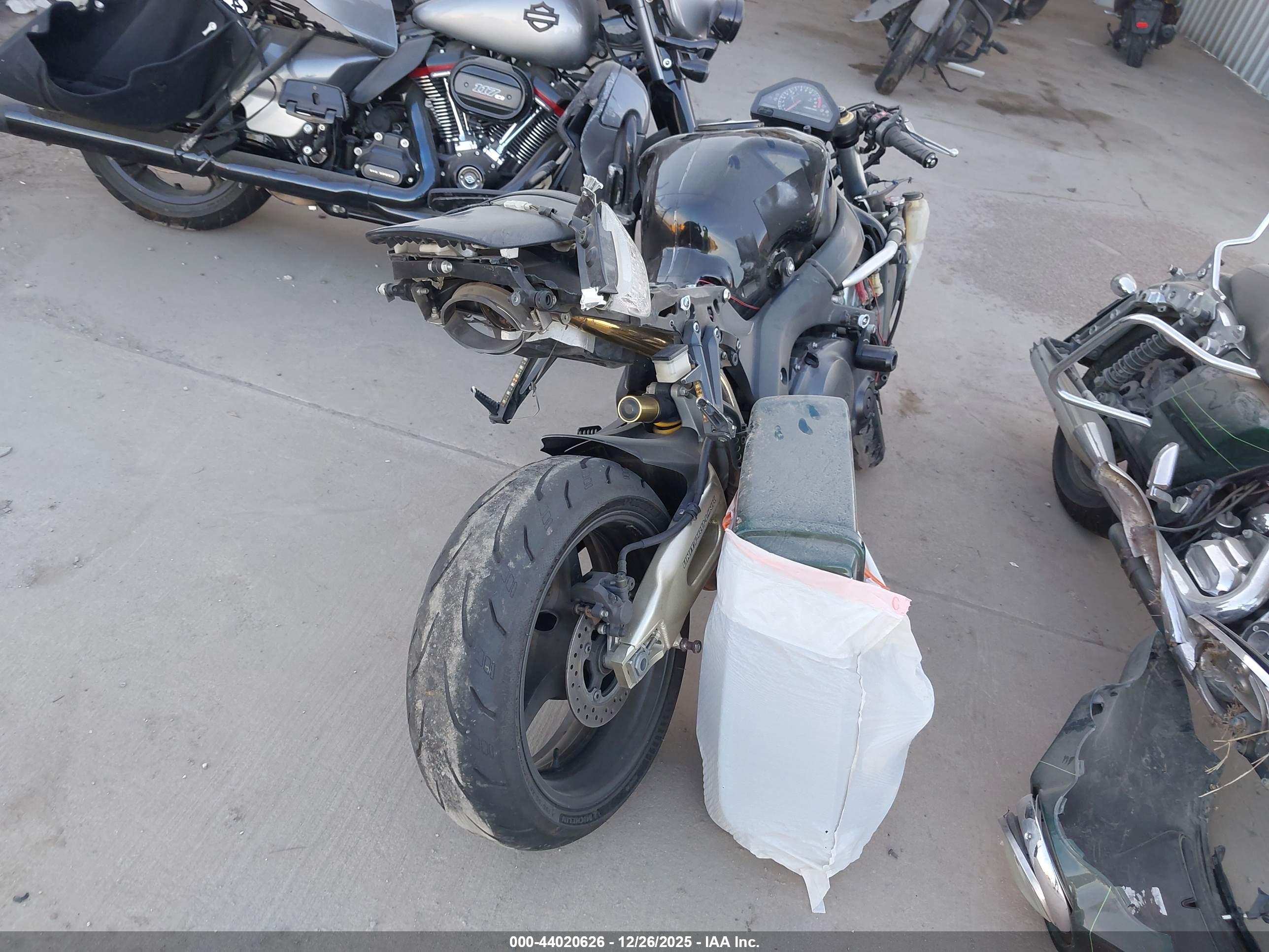 HONDA CBR1000 image 6