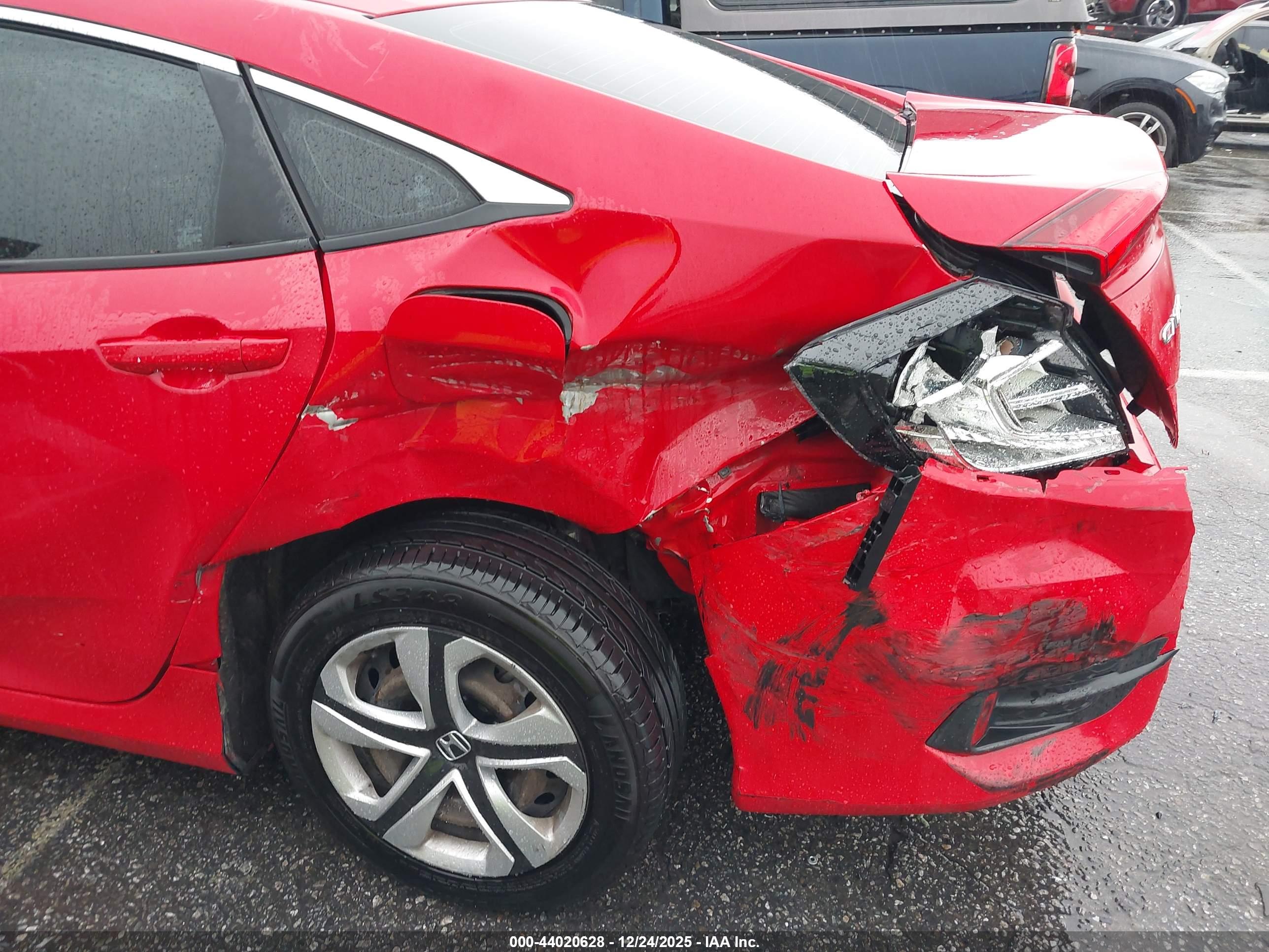 HONDA CIVIC image 6