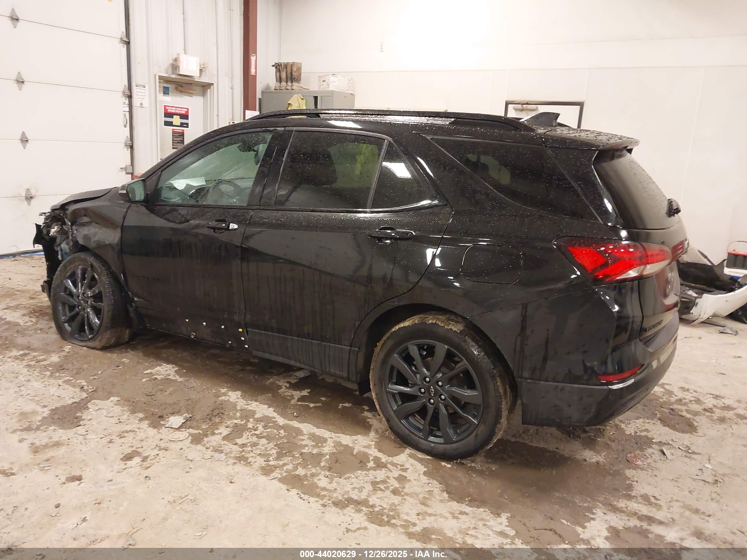 CHEVROLET EQUINOX image 3