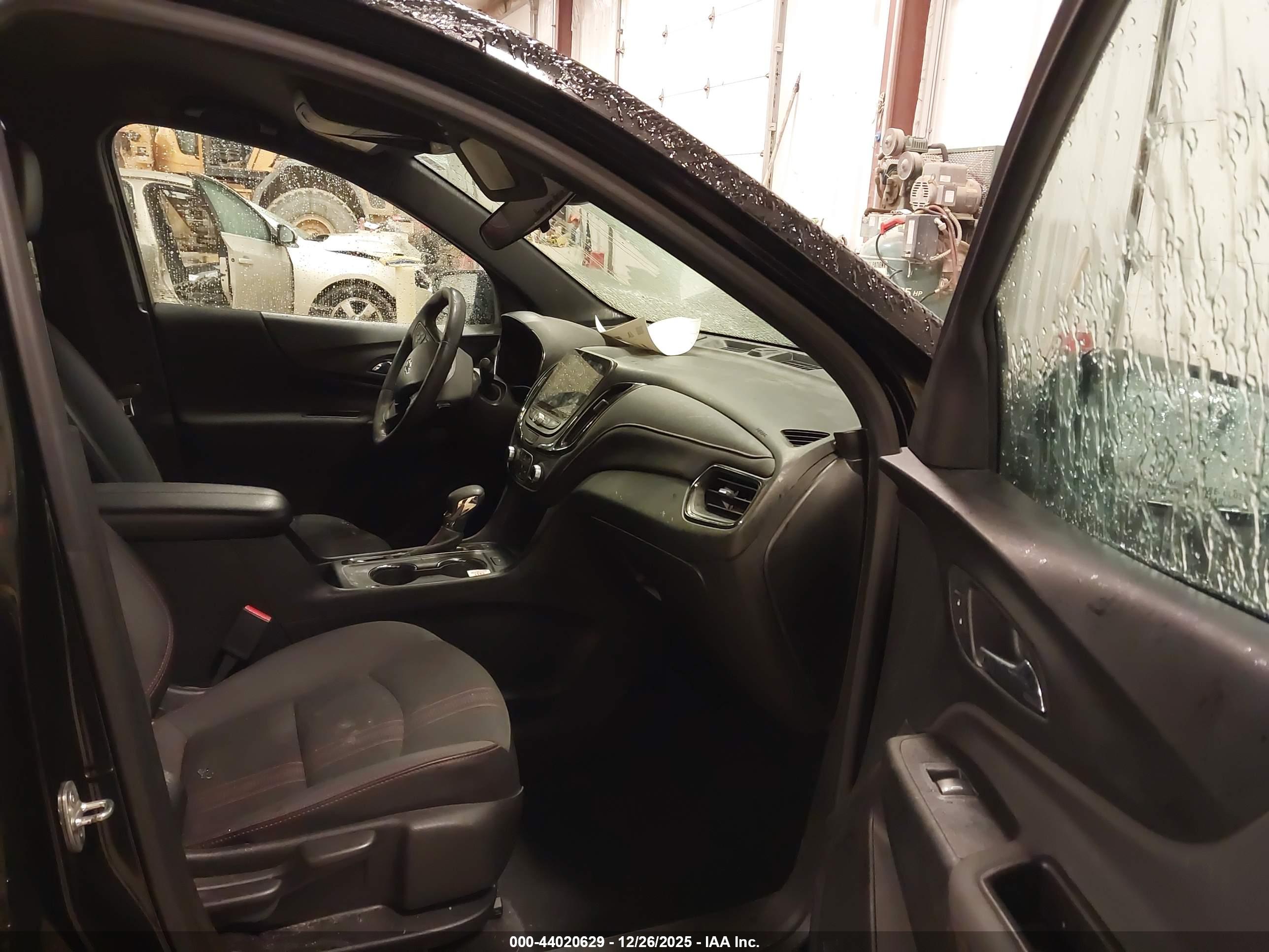 CHEVROLET EQUINOX image 5