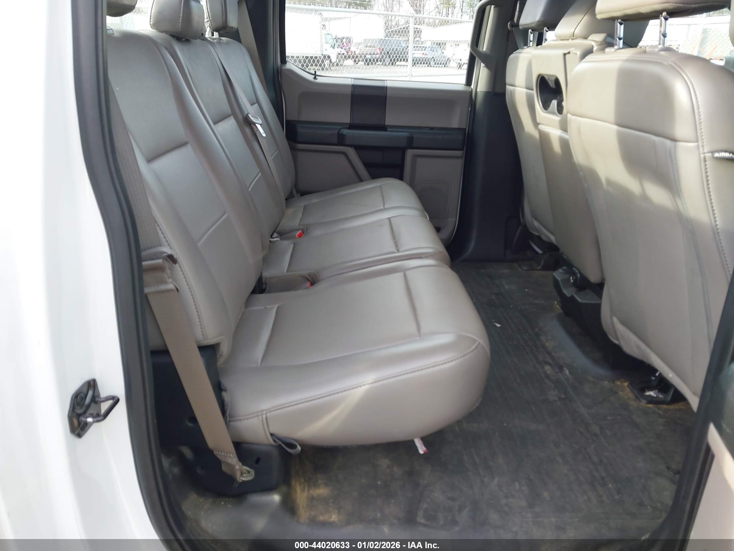 FORD F-150 image 8