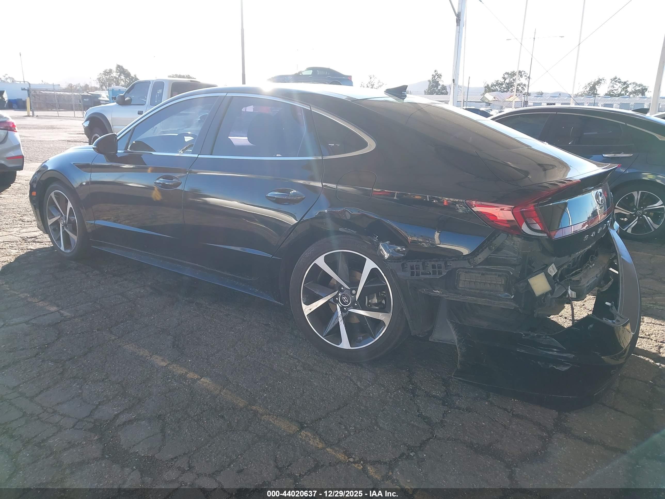 HYUNDAI SONATA image 3