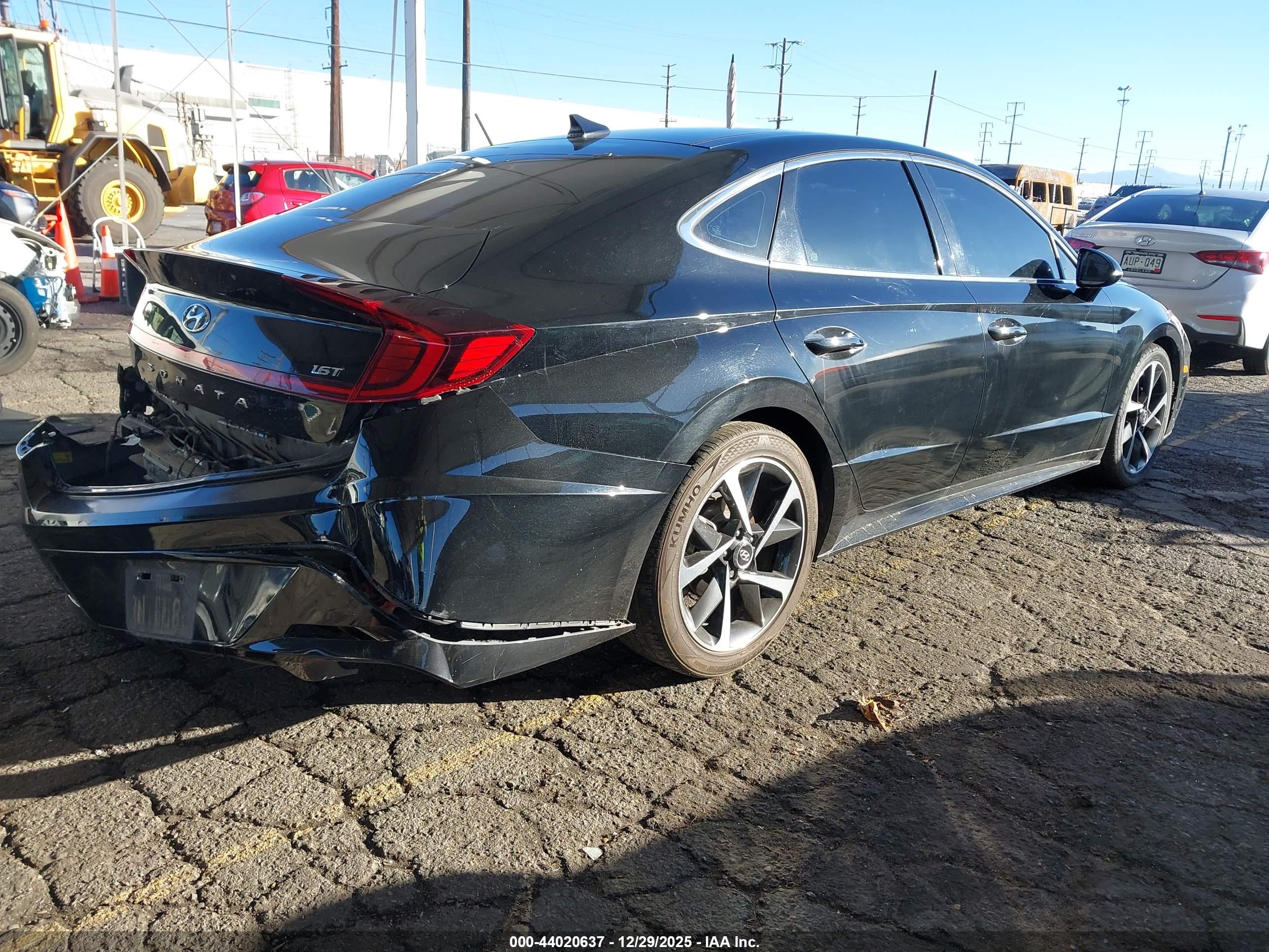 HYUNDAI SONATA image 4