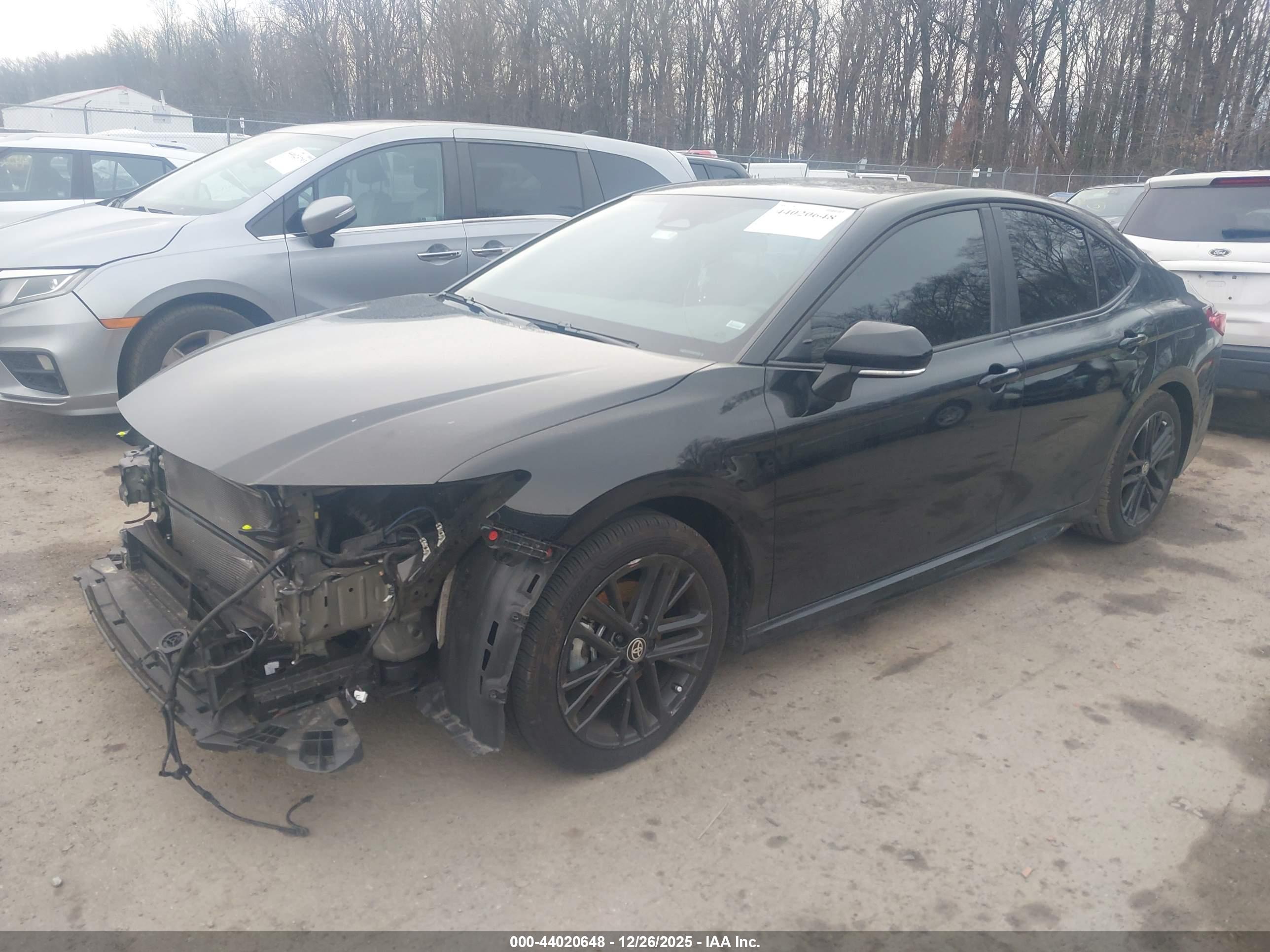 TOYOTA CAMRY image 2