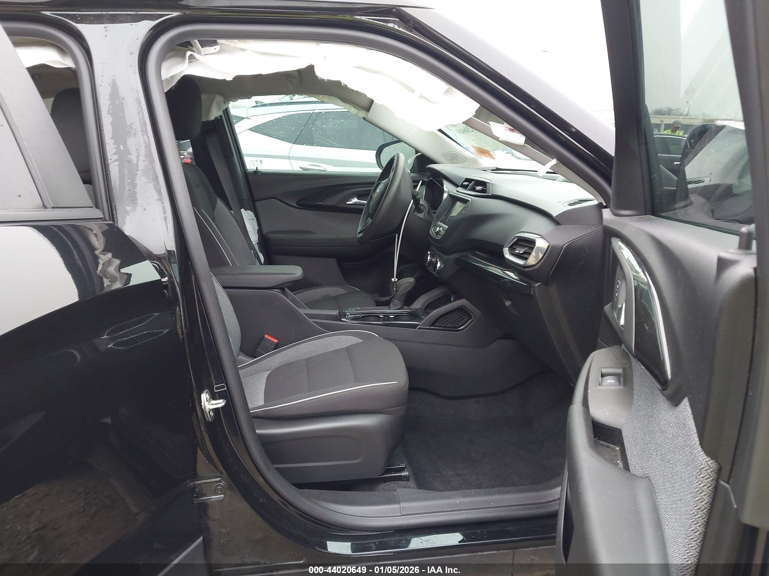 CHEVROLET TRAILBLAZER image 5