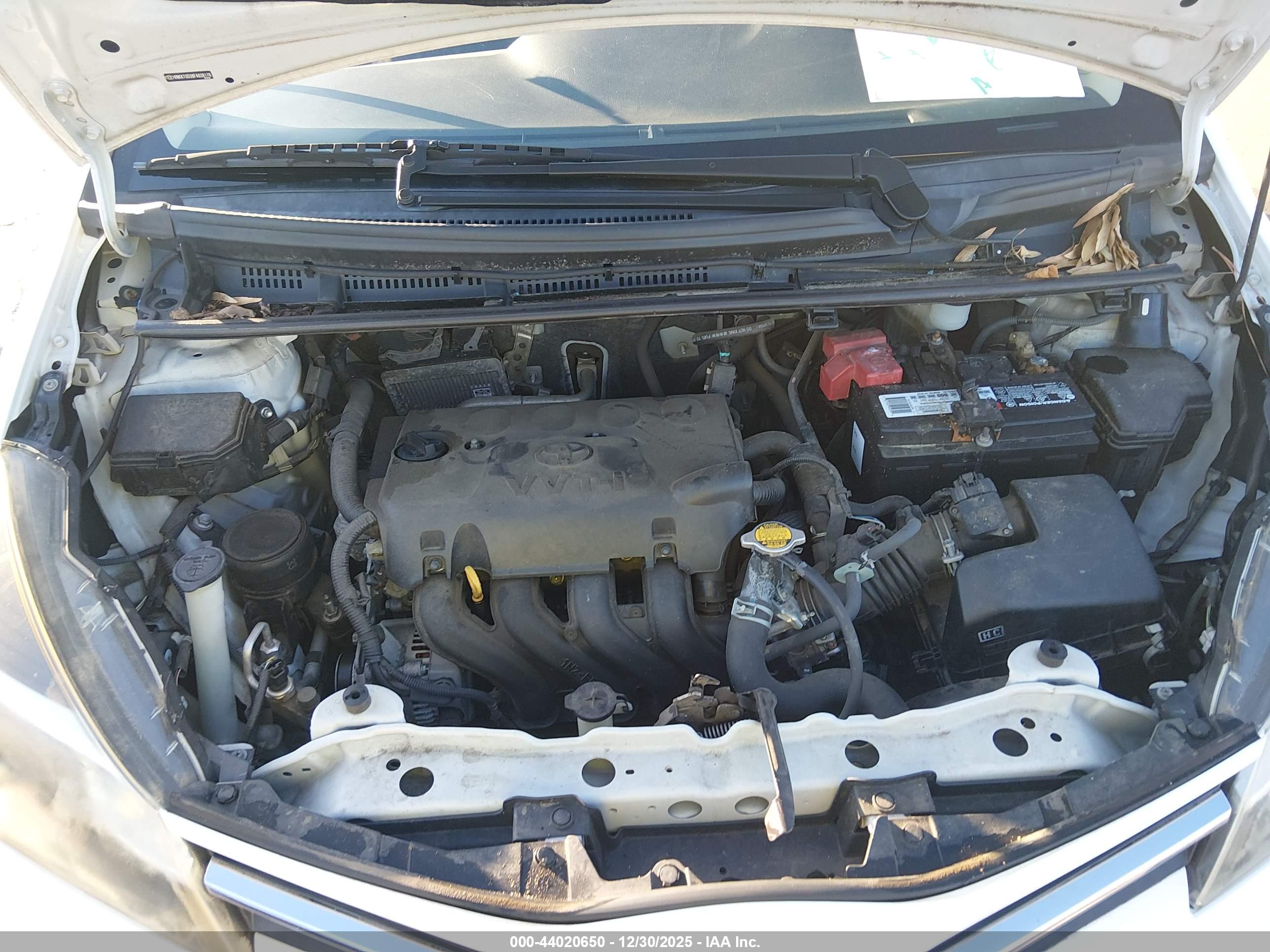 TOYOTA YARIS image 10