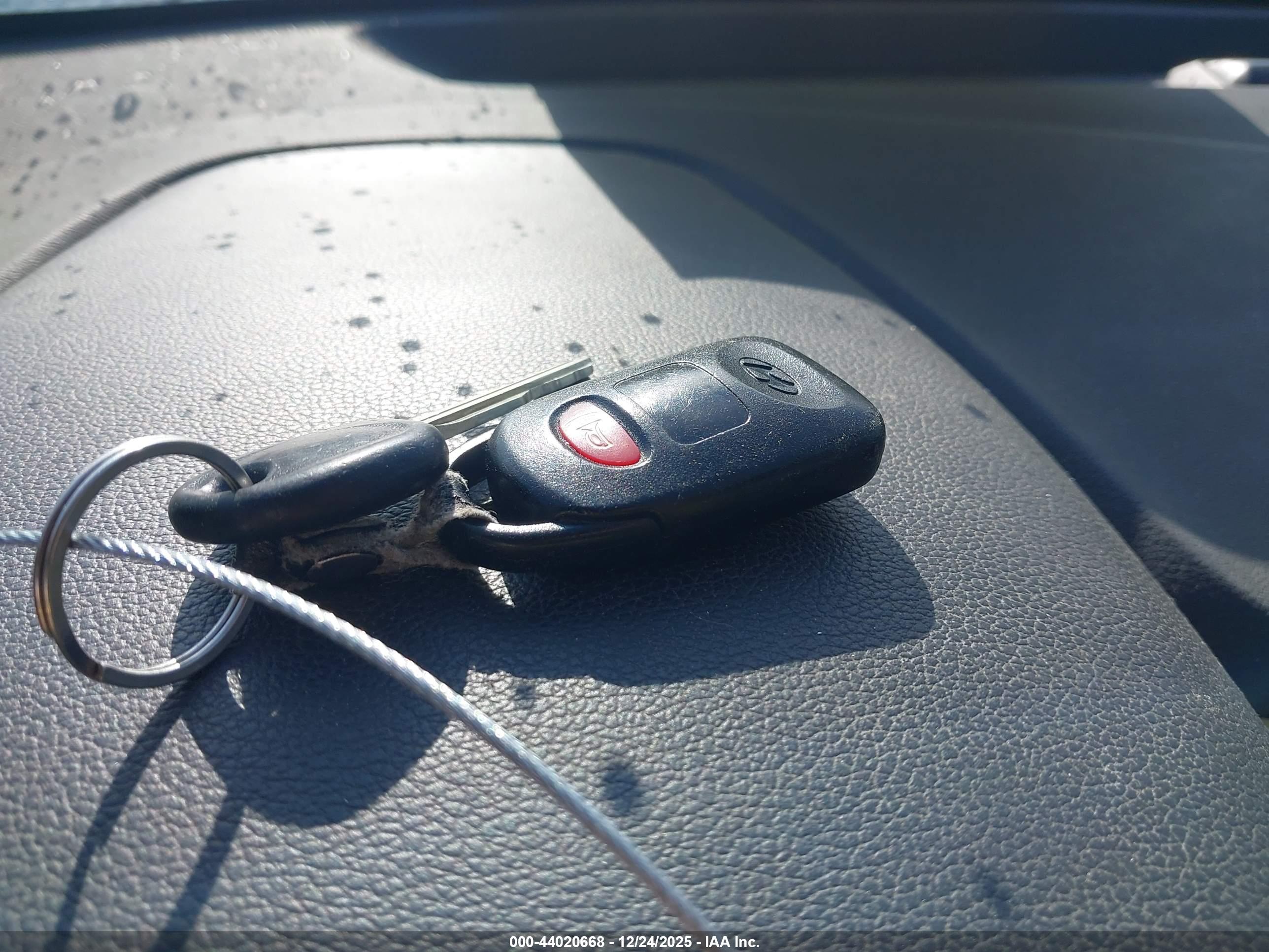 HYUNDAI ELANTRA image 11