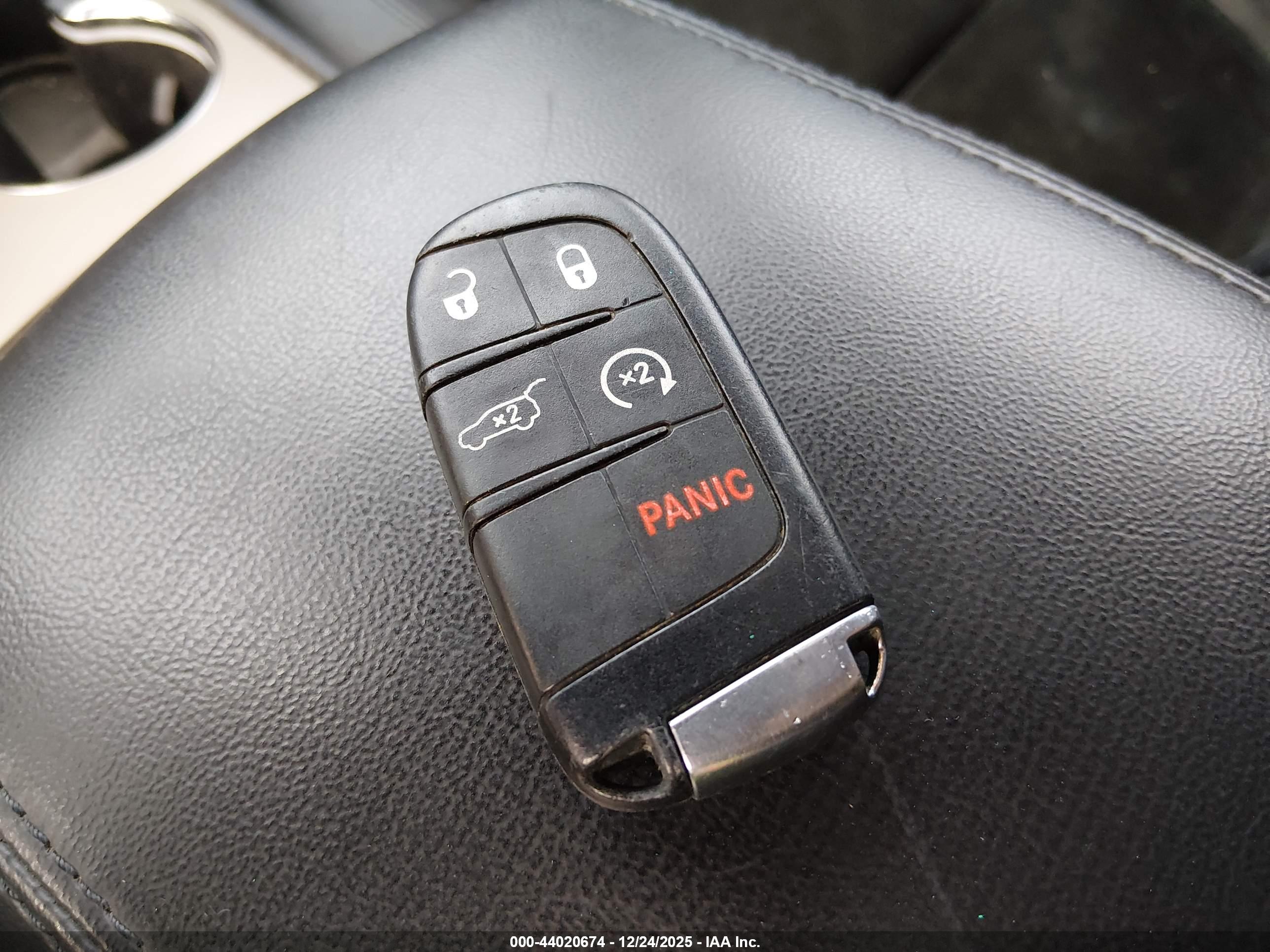 JEEP GRAND image 11