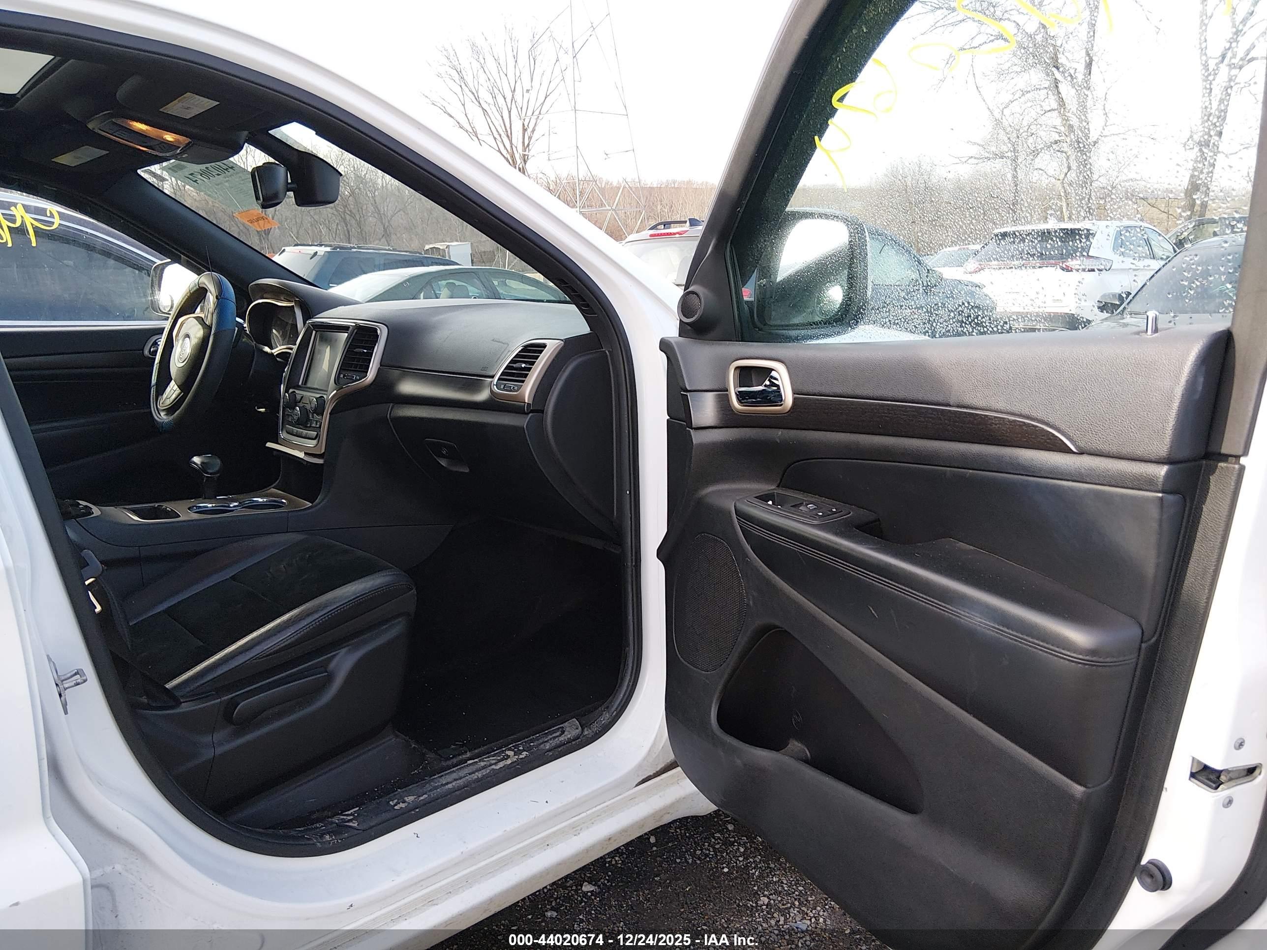 JEEP GRAND image 5