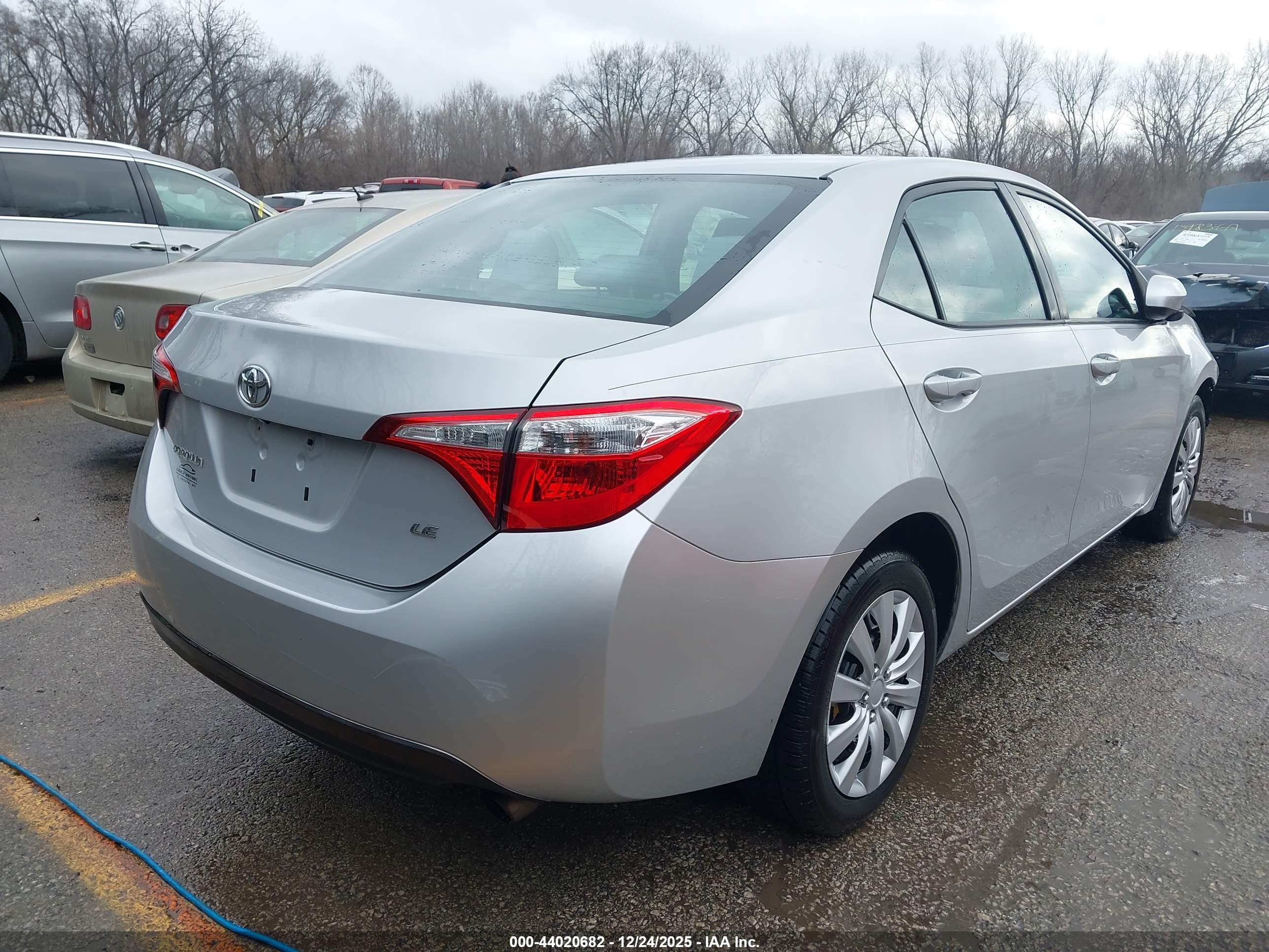 TOYOTA COROLLA image 4
