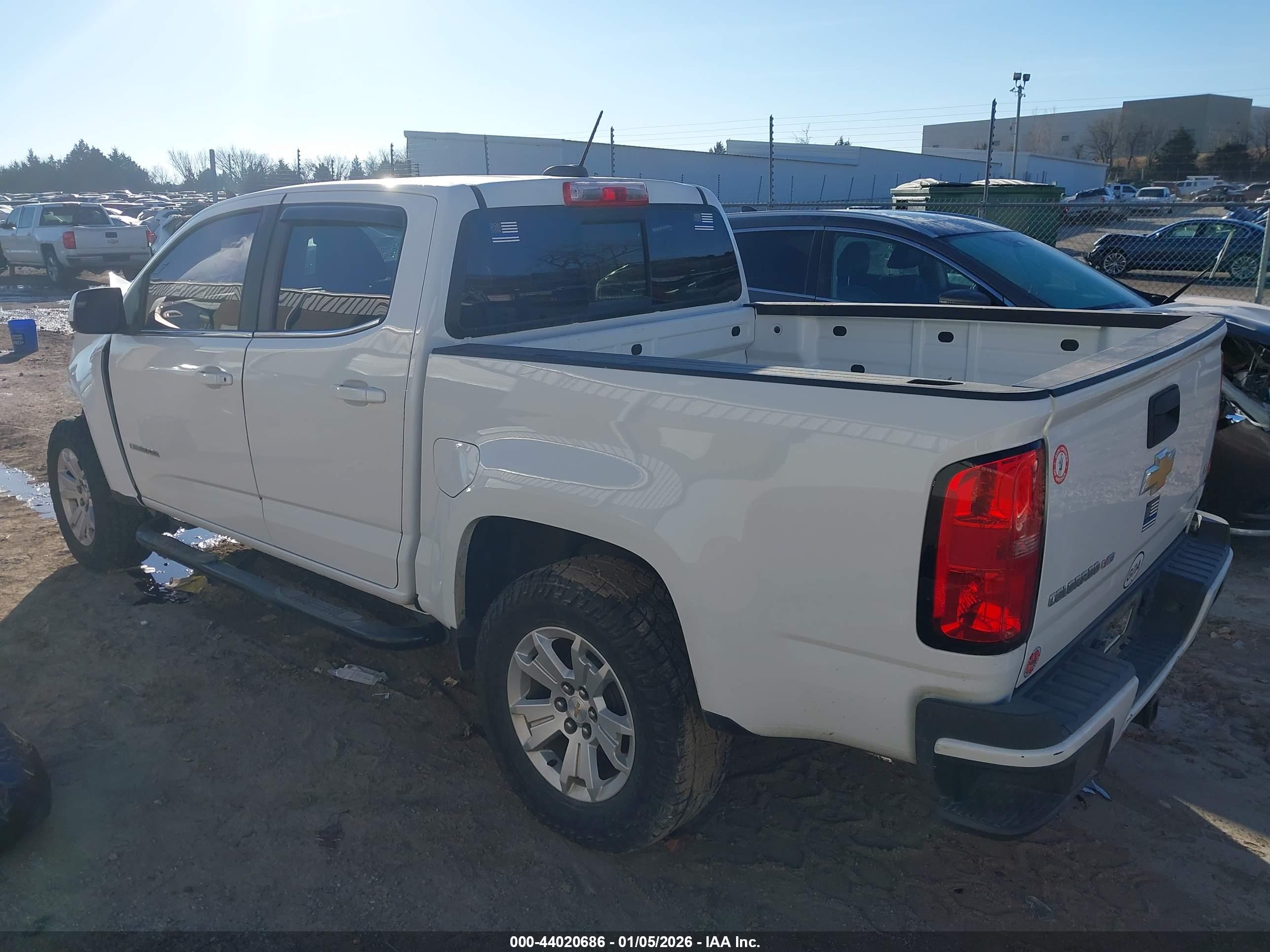 CHEVROLET COLORADO image 3