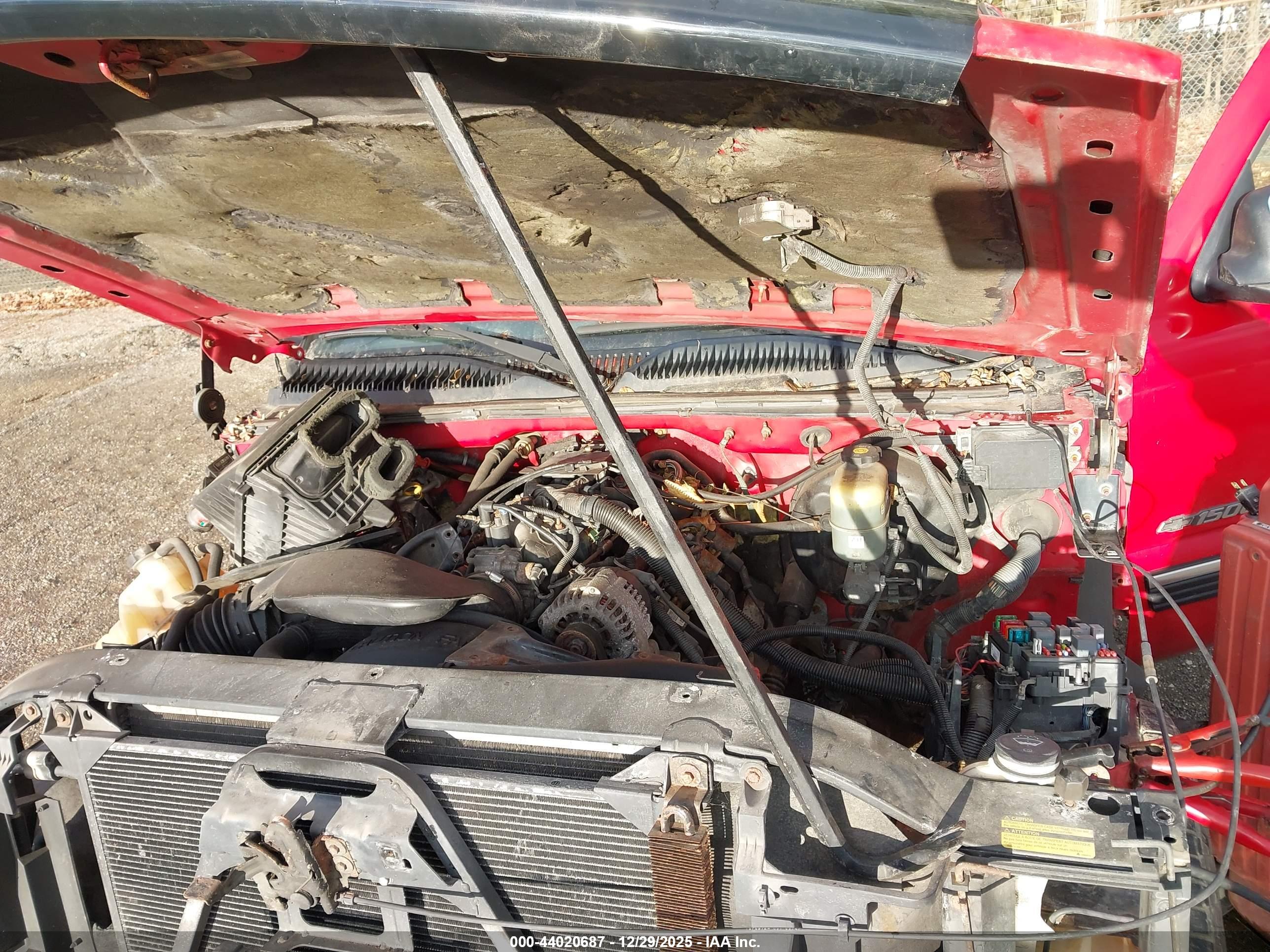CHEVROLET SILVERADO image 10