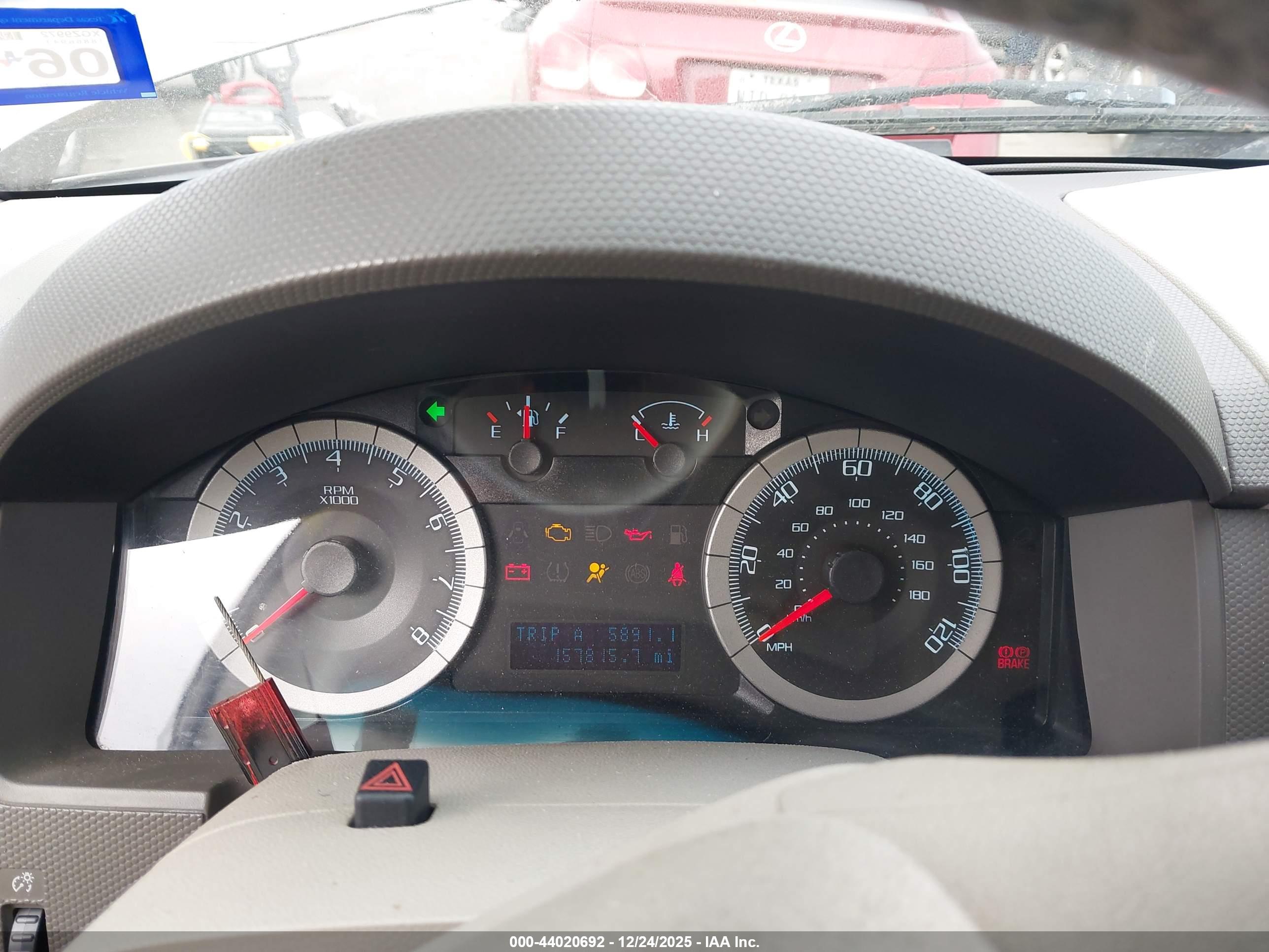 FORD ESCAPE image 7