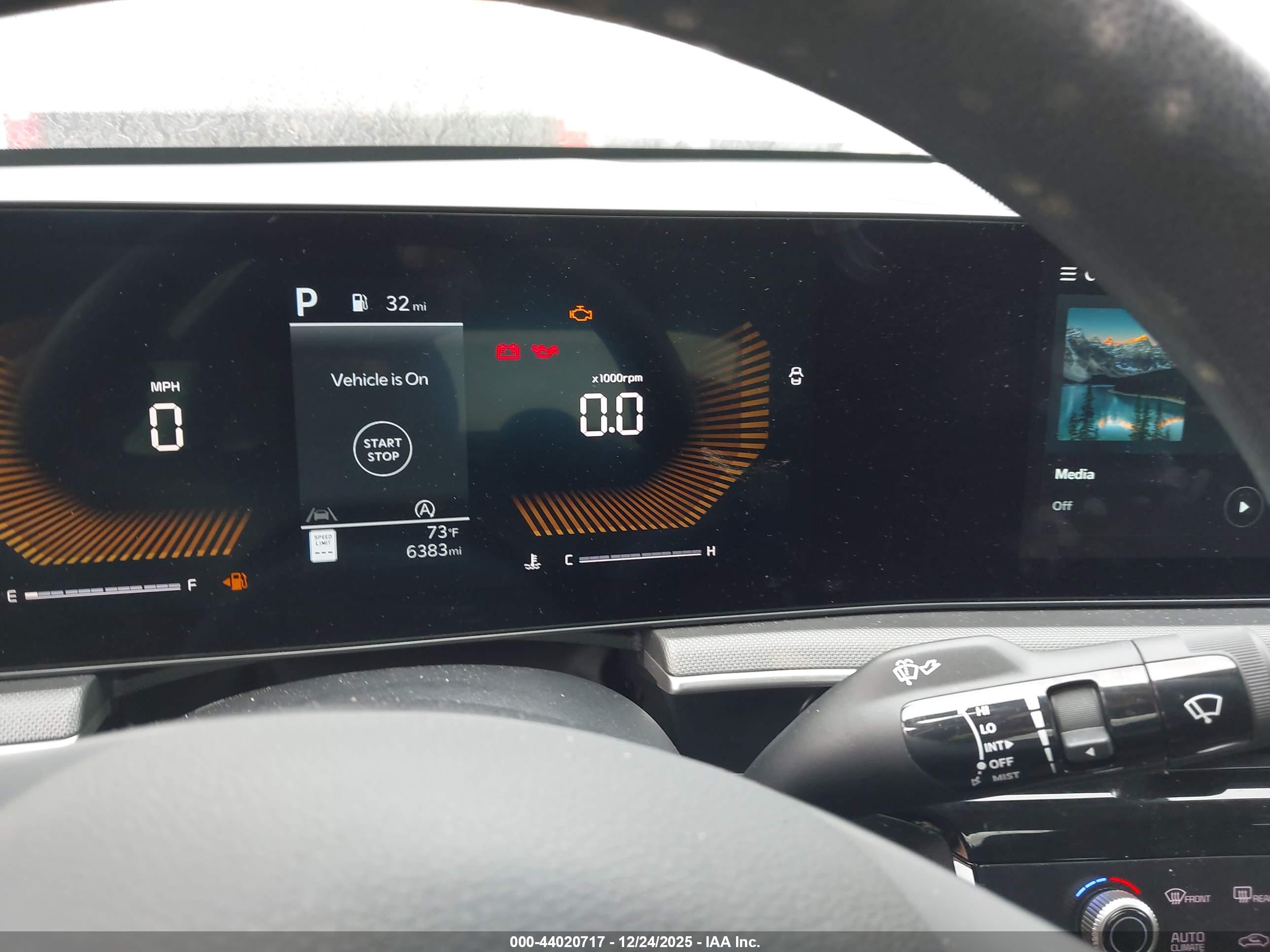 KIA K5 image 7