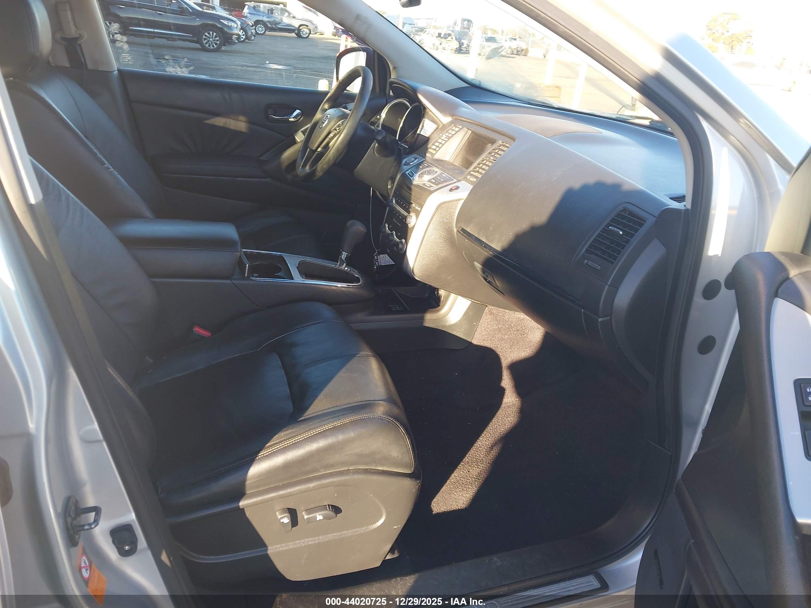 NISSAN MURANO image 5