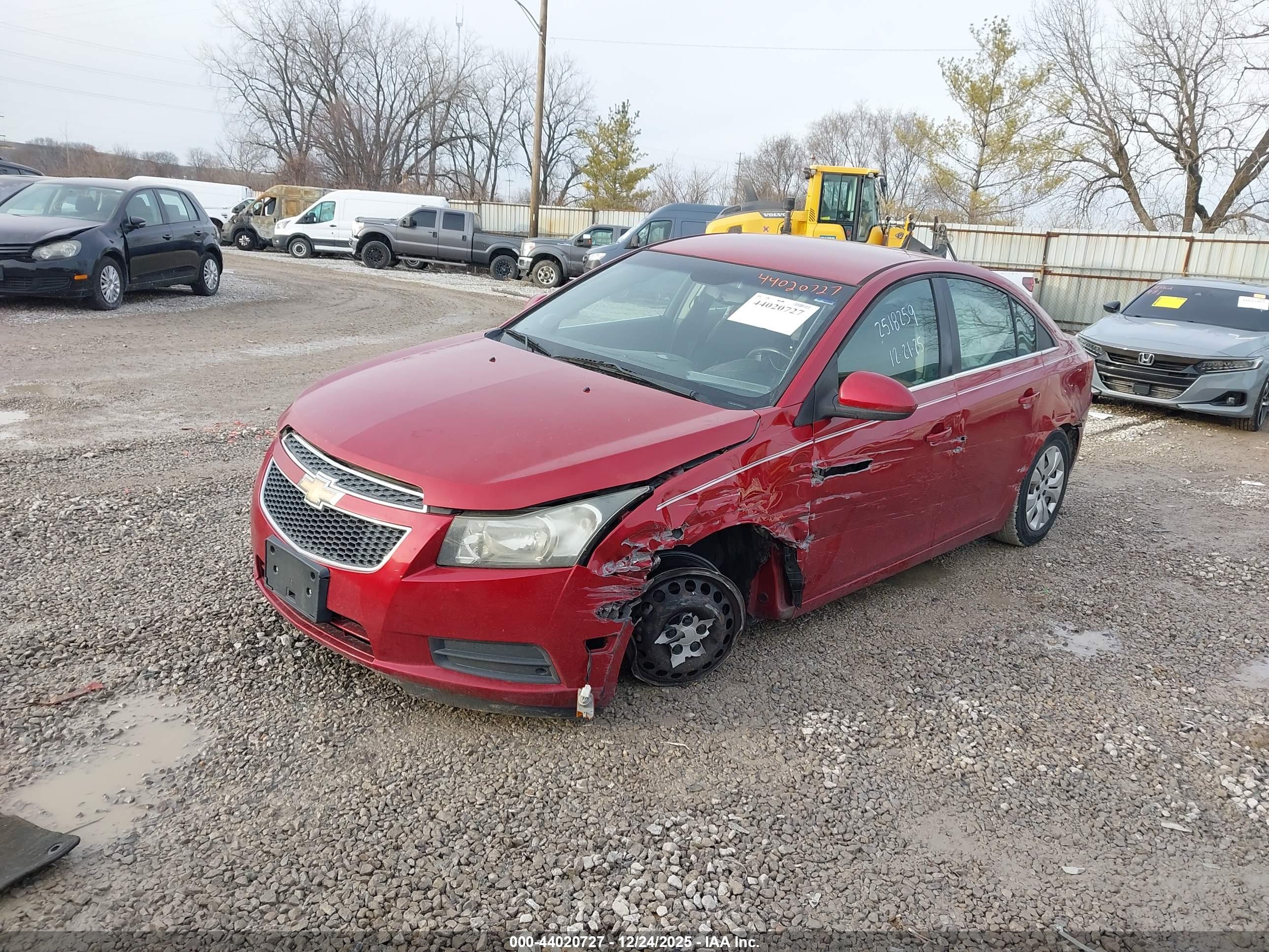 CHEVROLET CRUZE image 2