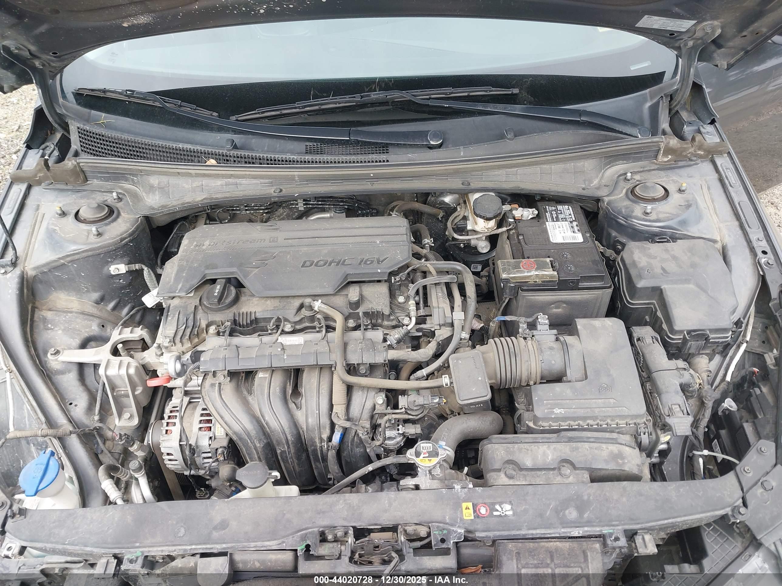 HYUNDAI ELANTRA image 10