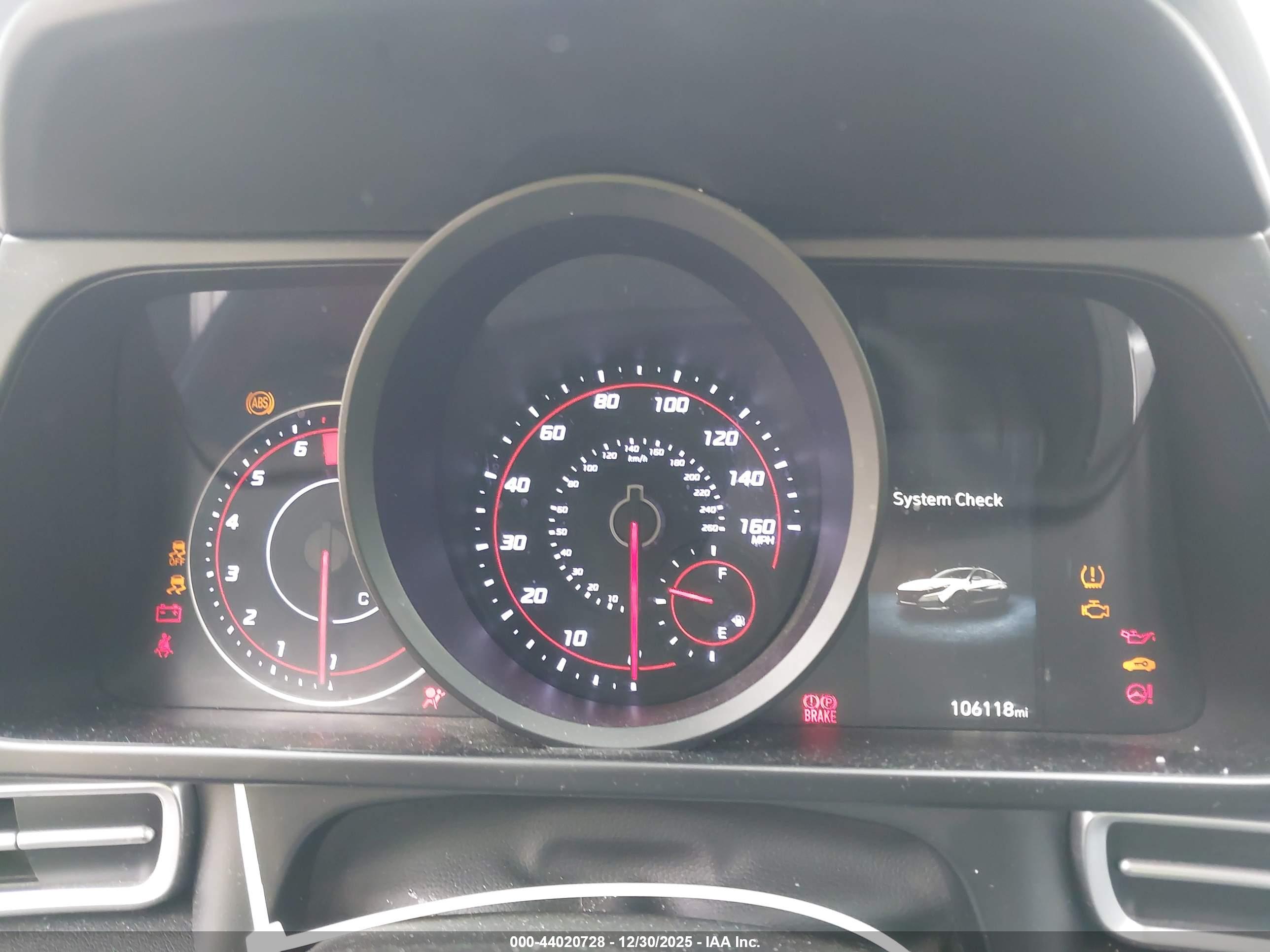 HYUNDAI ELANTRA image 7