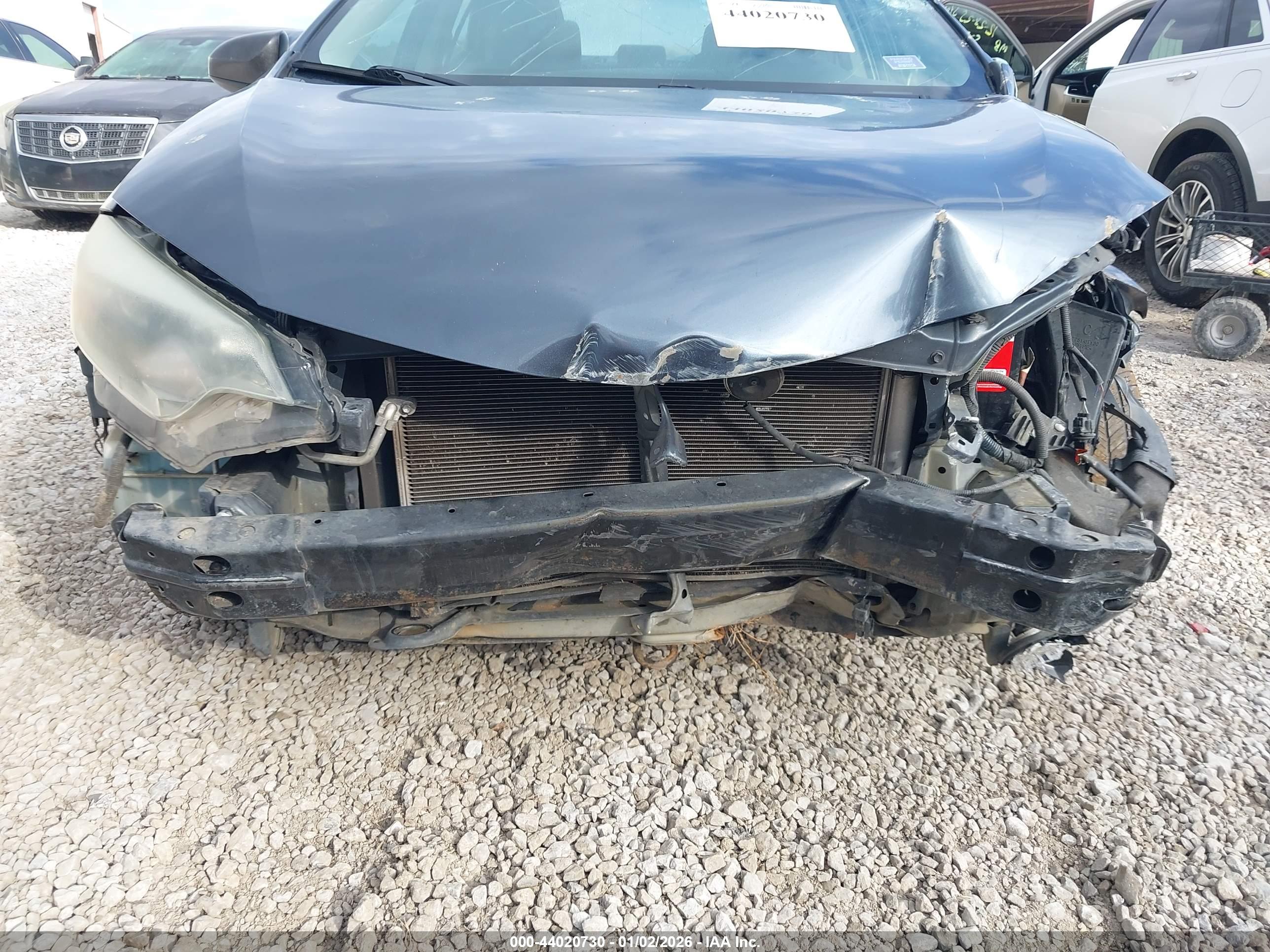 TOYOTA COROLLA image 6