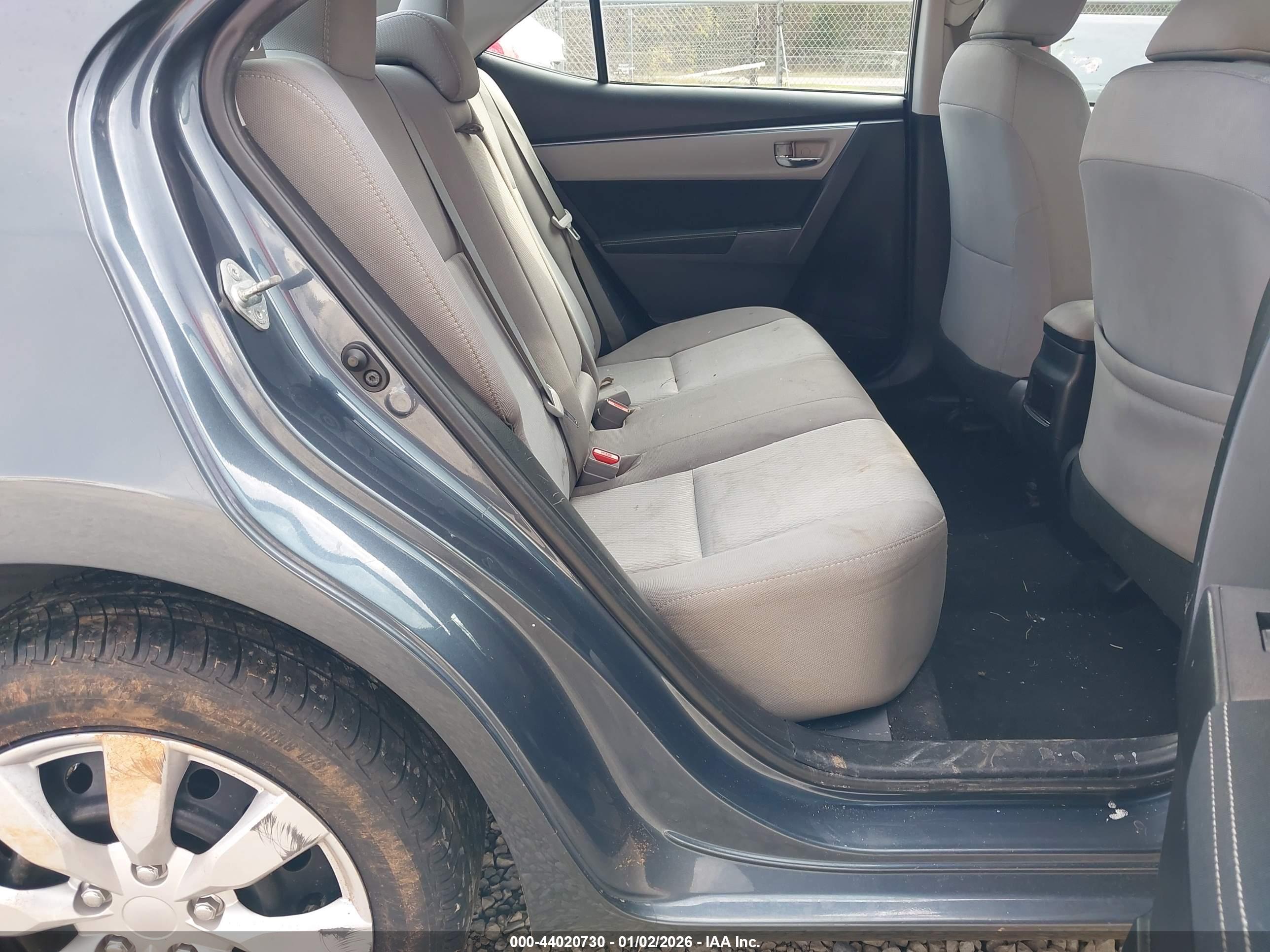 TOYOTA COROLLA image 8