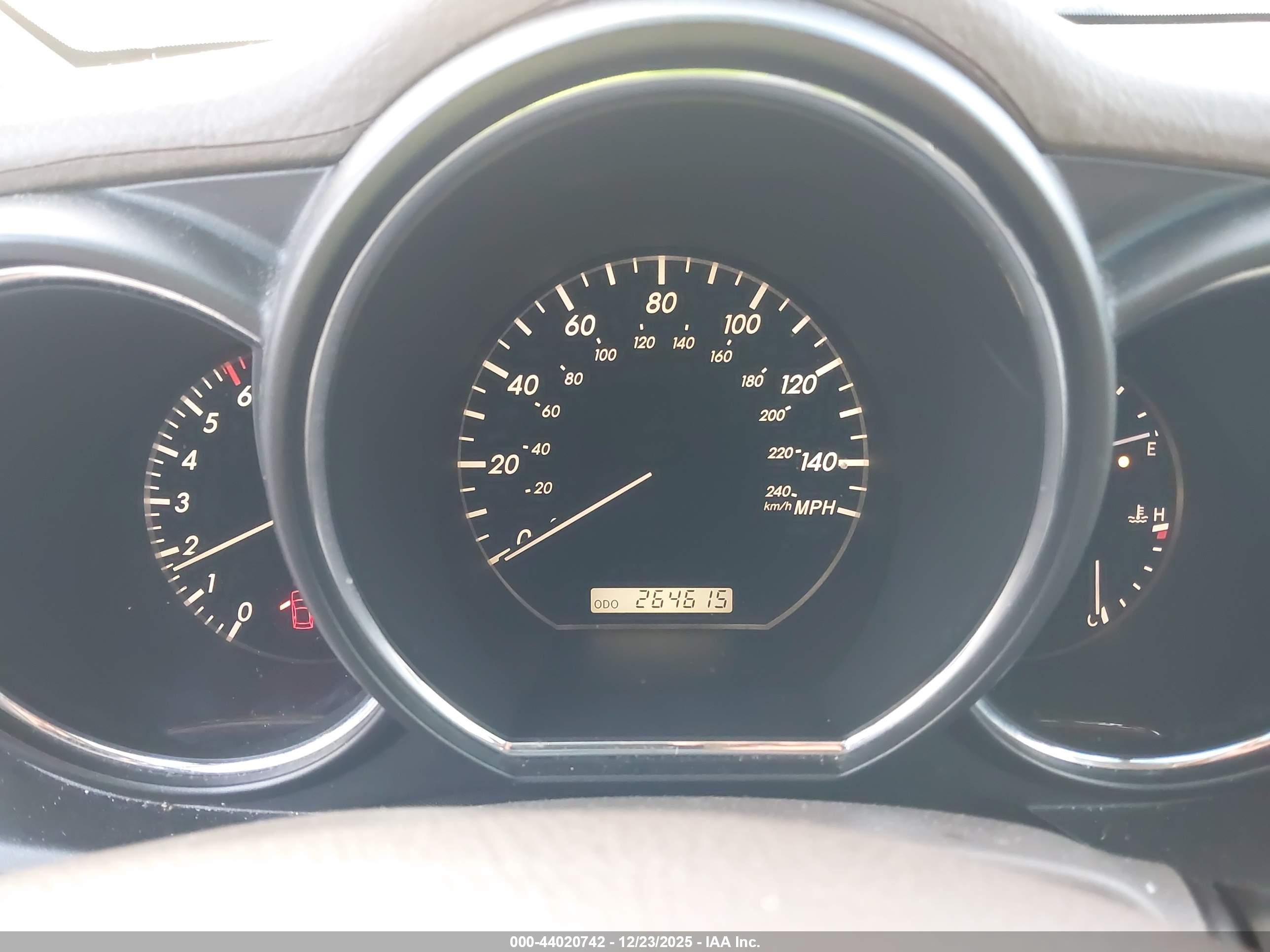 LEXUS RX image 7
