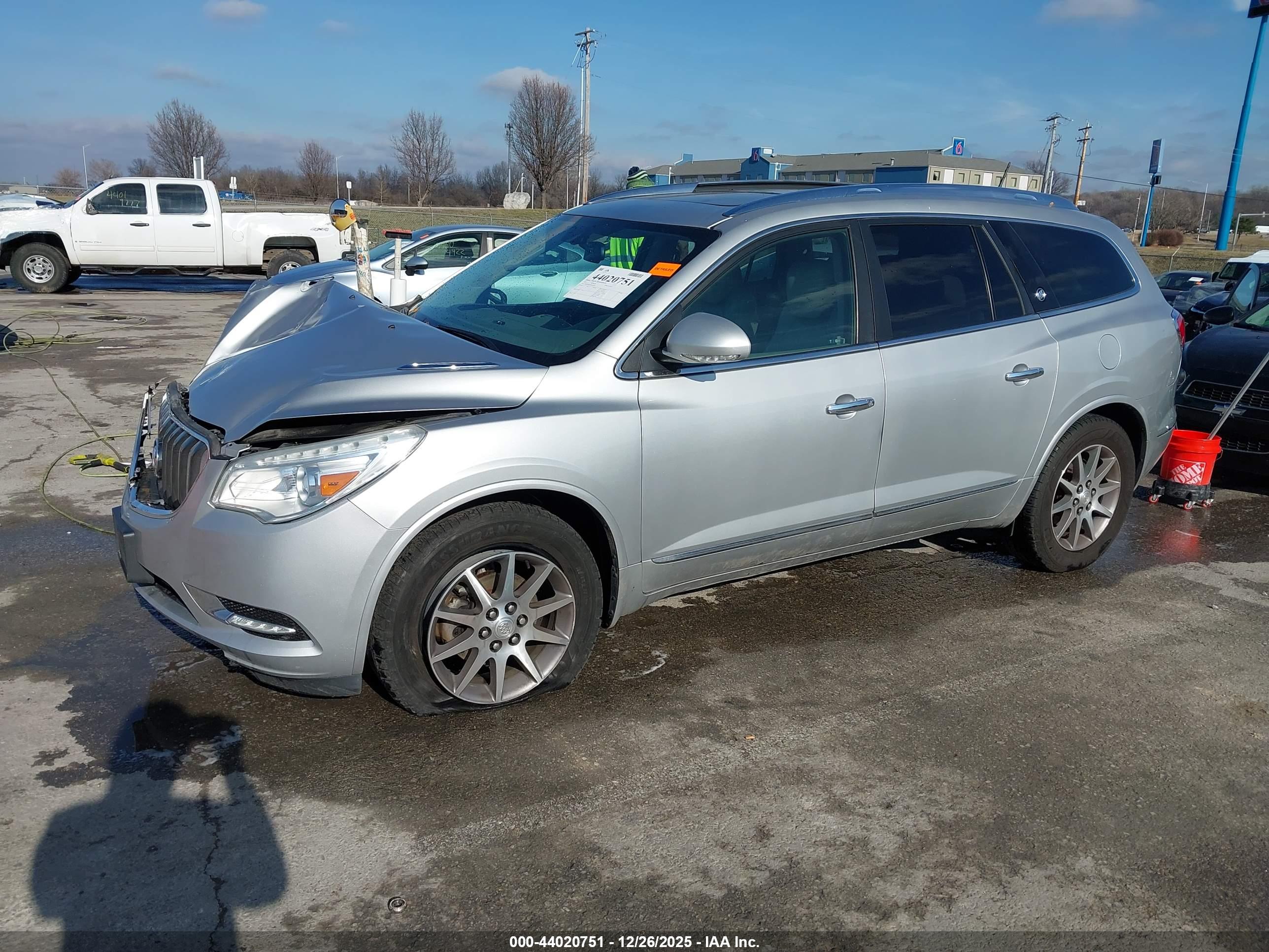 BUICK ENCLAVE image 2