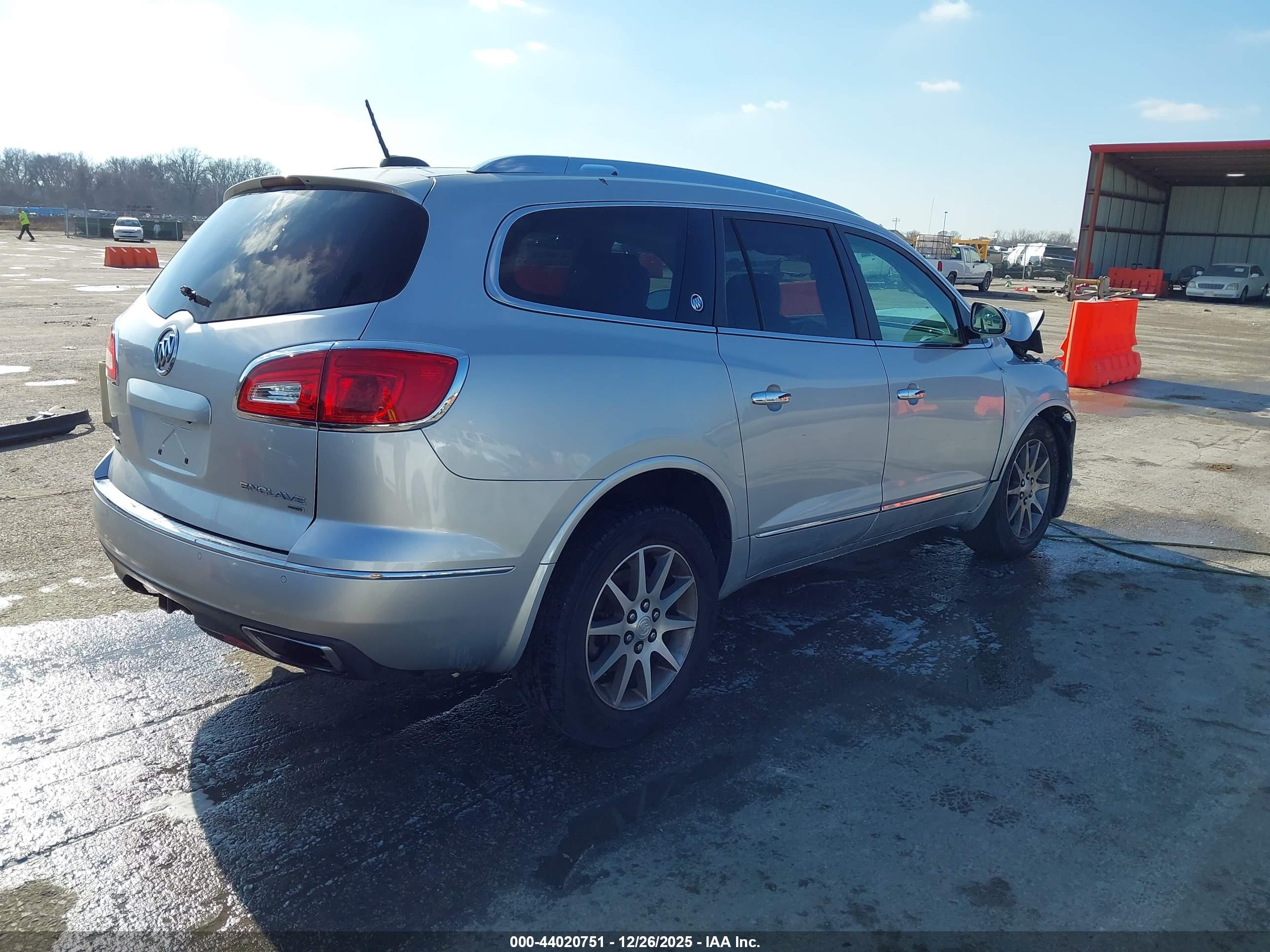 BUICK ENCLAVE image 4