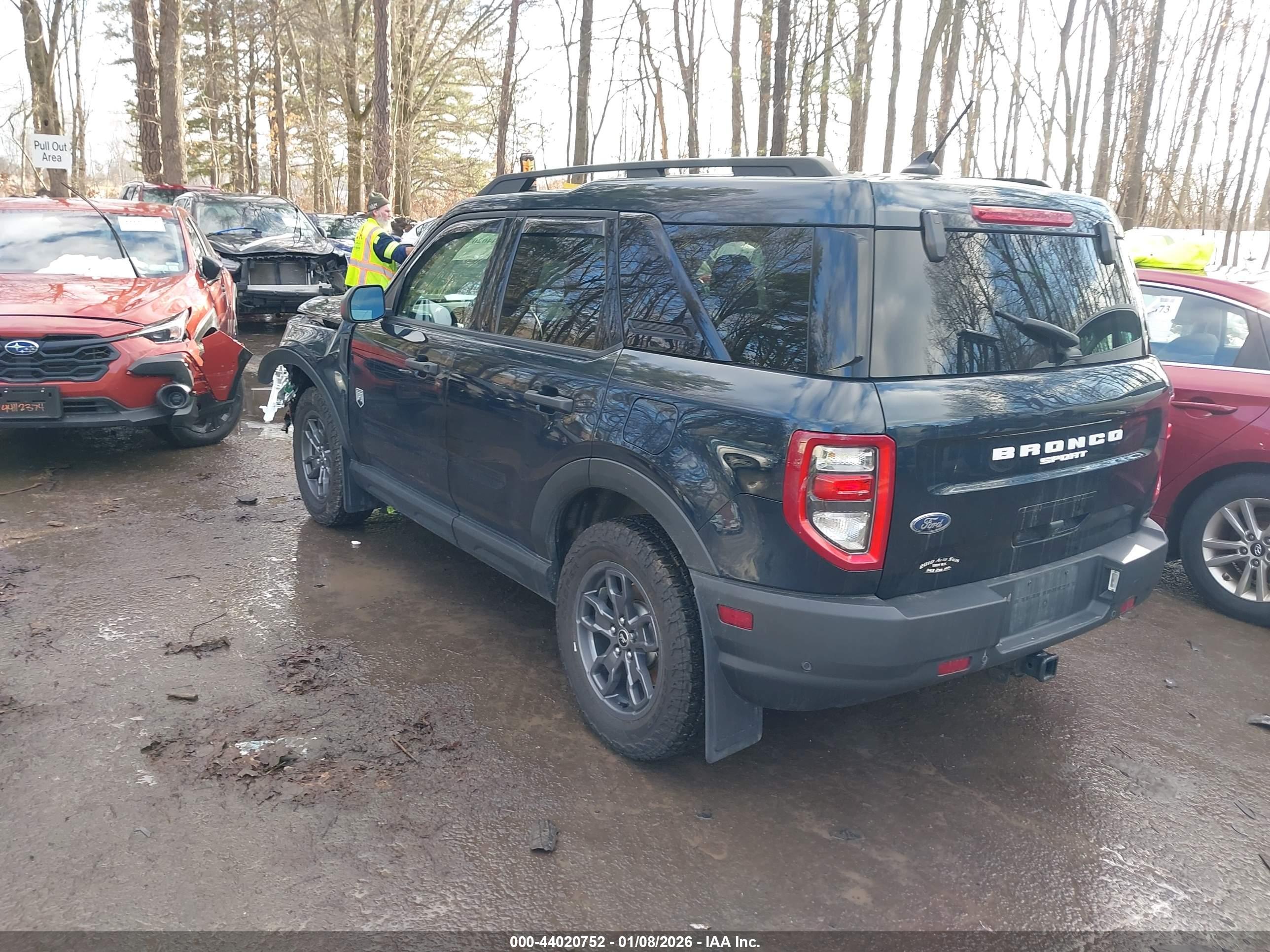 FORD BRONCO image 3