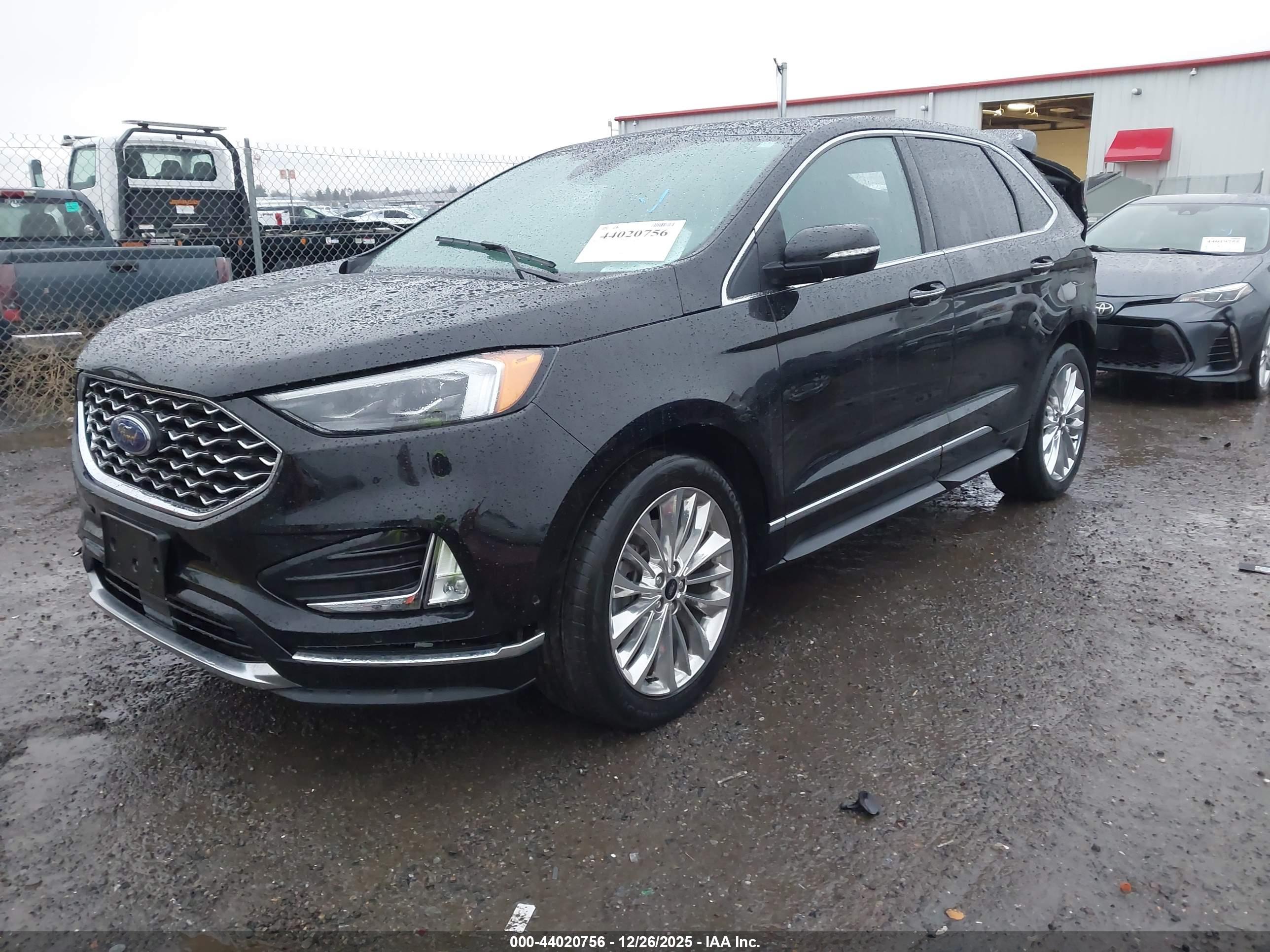 FORD EDGE image 2