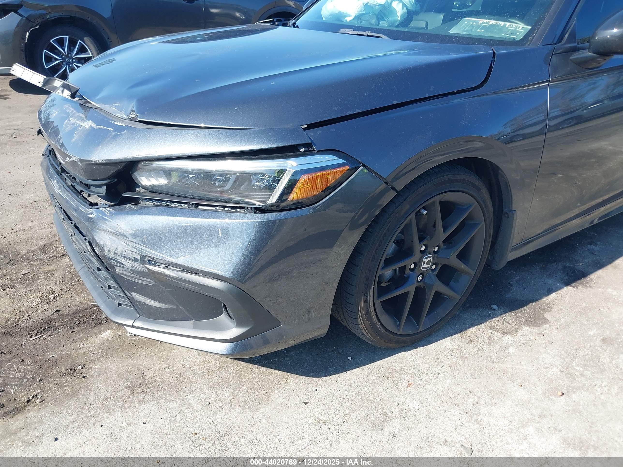 HONDA CIVIC image 6