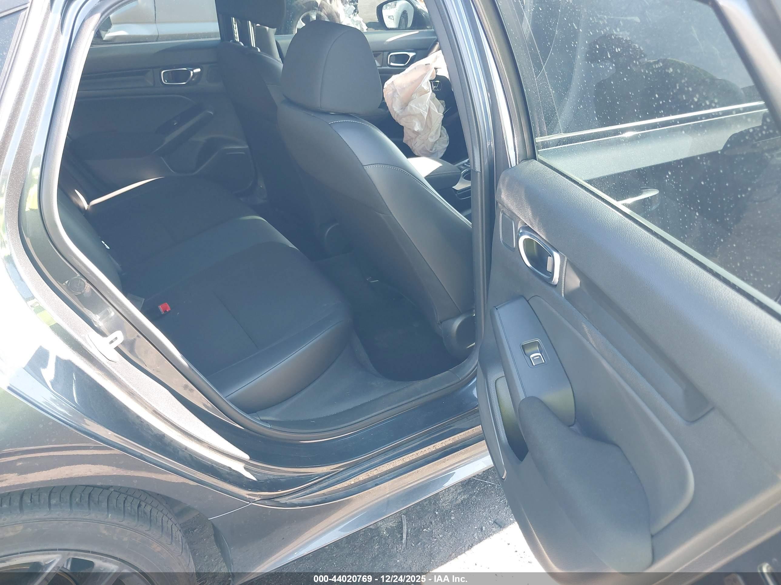 HONDA CIVIC image 8