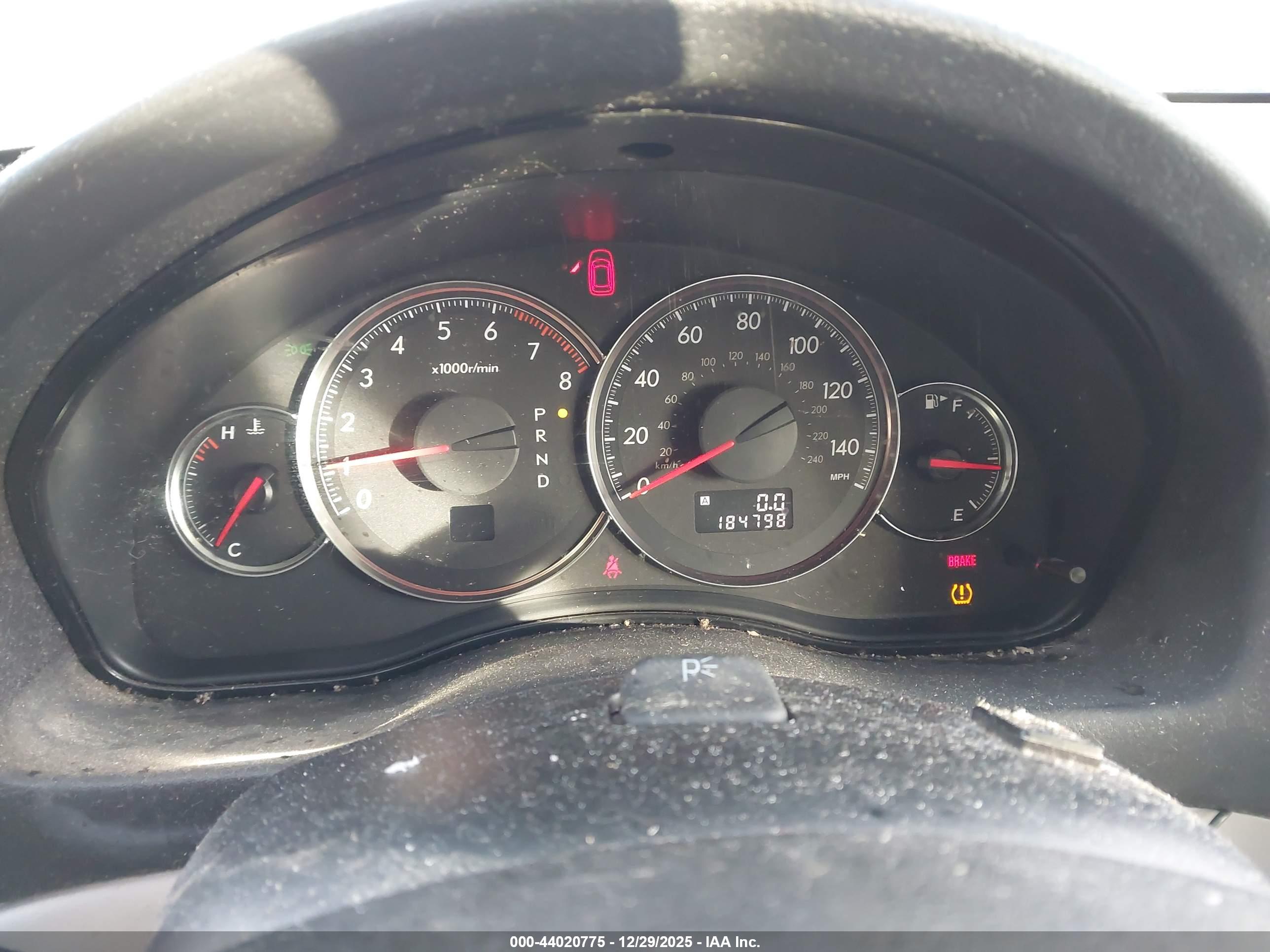 SUBARU OUTBACK image 7