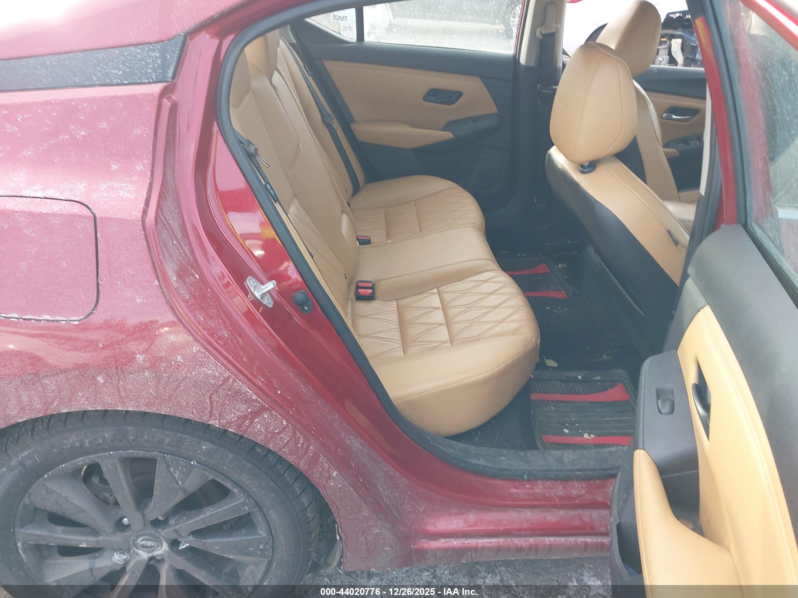 NISSAN SENTRA image 8