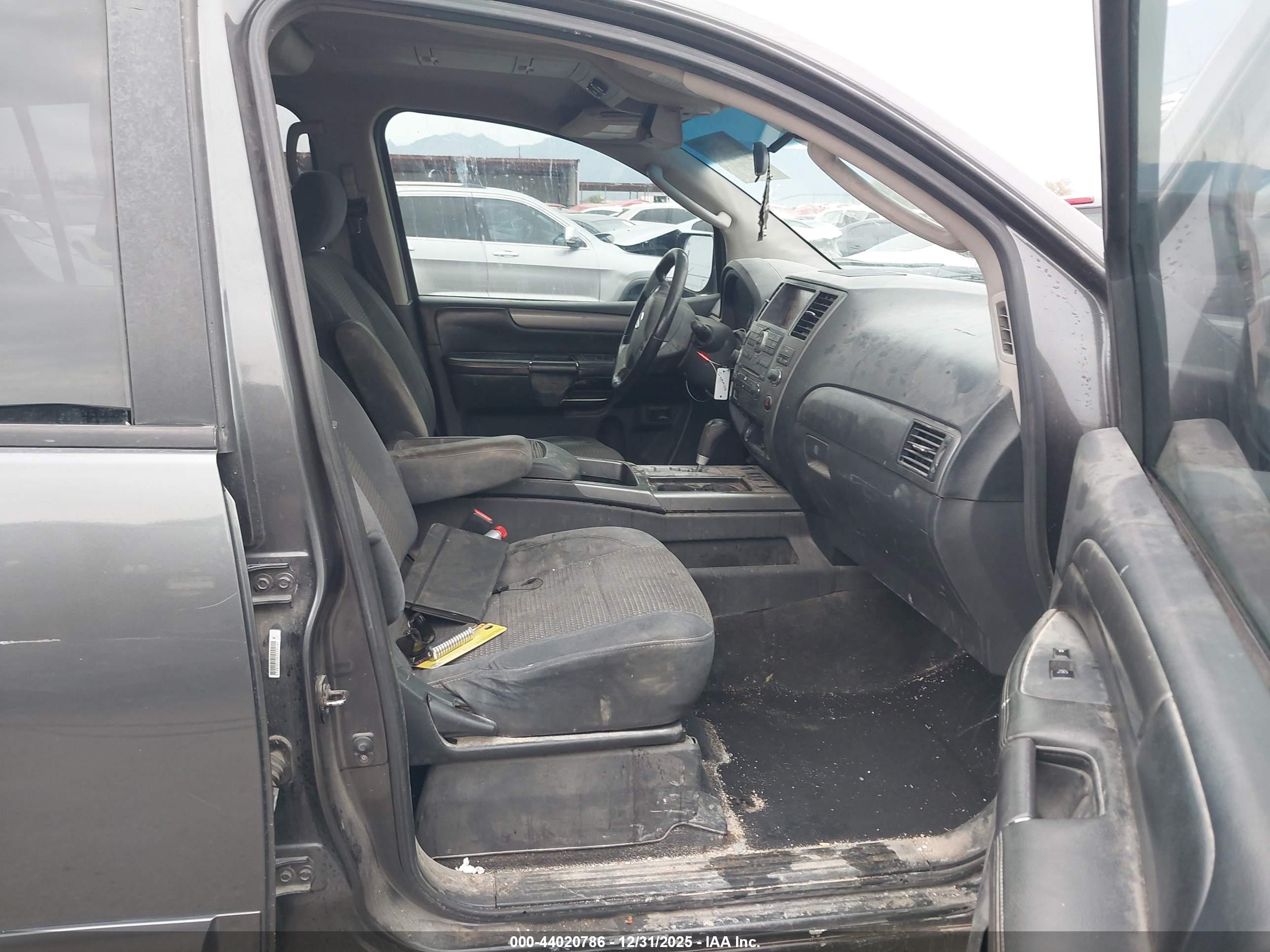 NISSAN ARMADA image 5