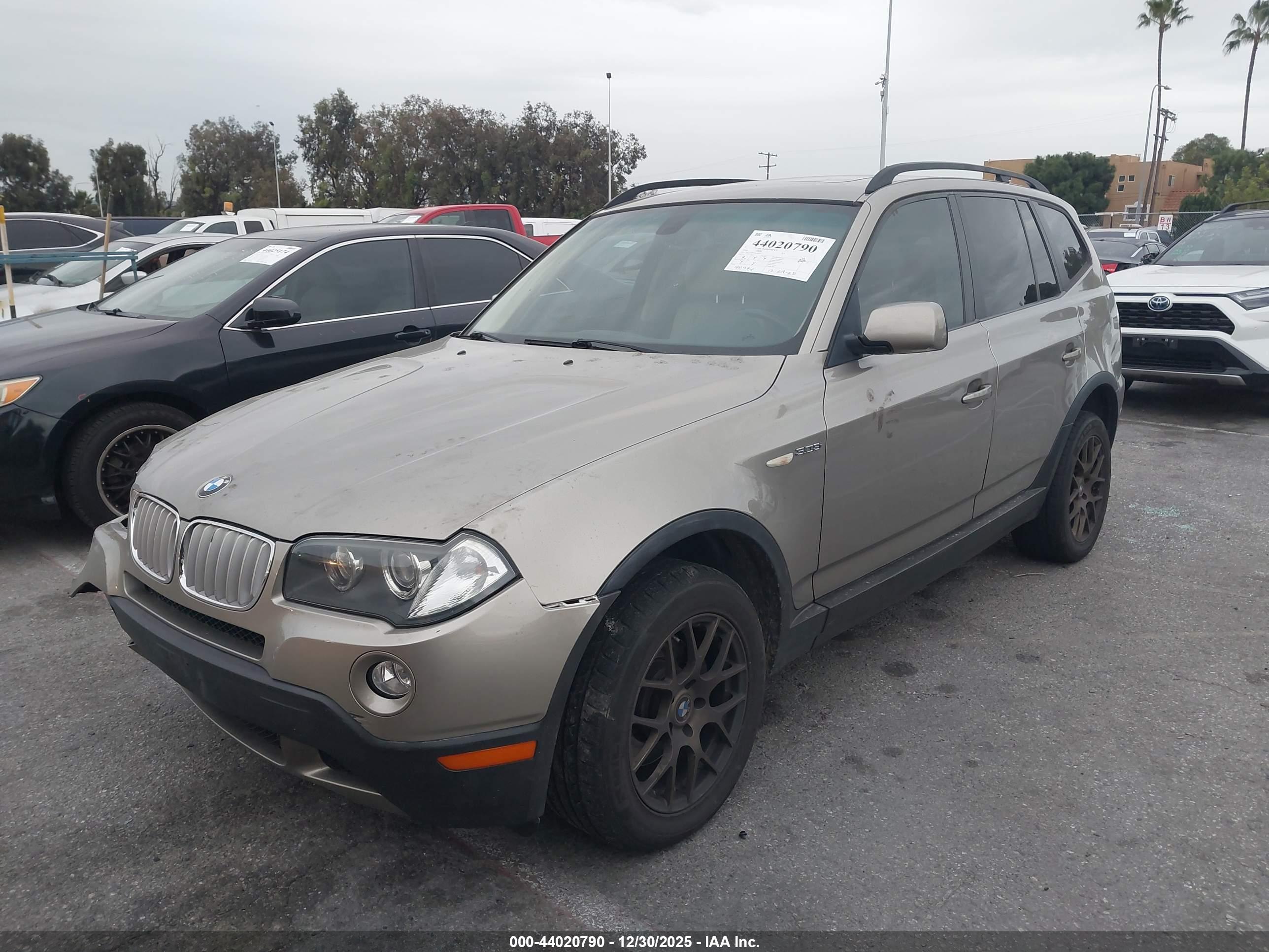 BMW X3 image 2