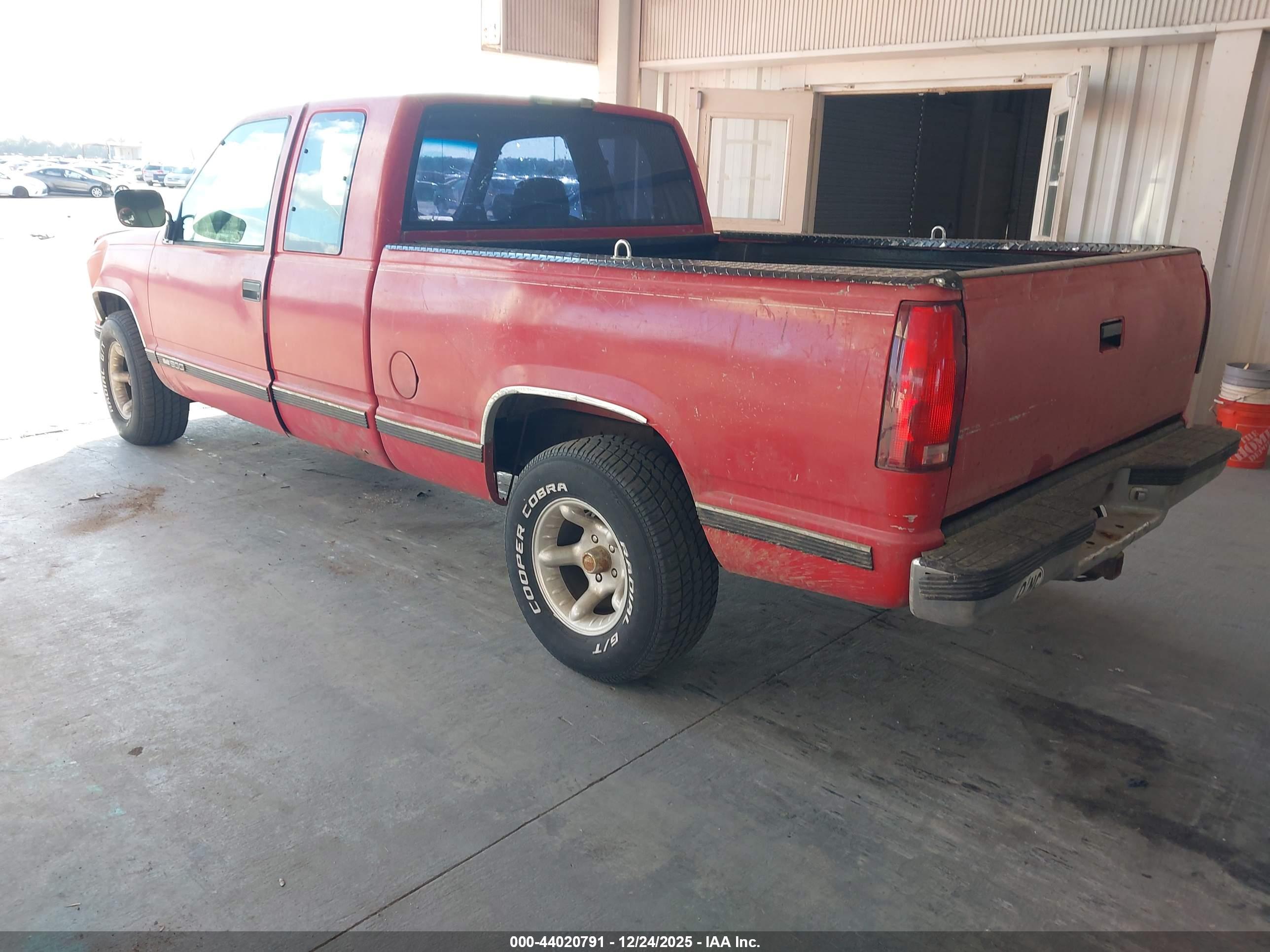 GMC SIERRA image 3