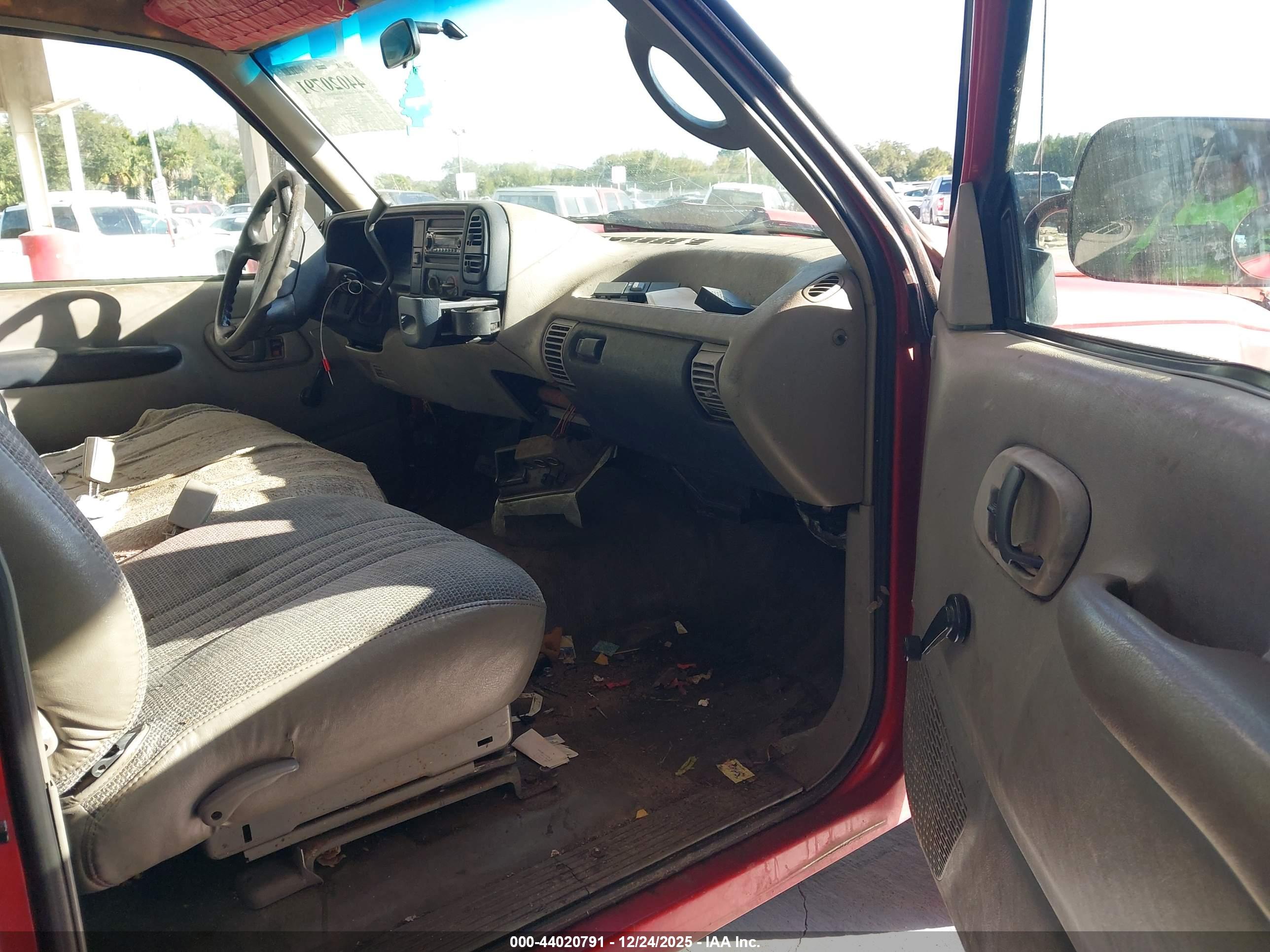 GMC SIERRA image 5