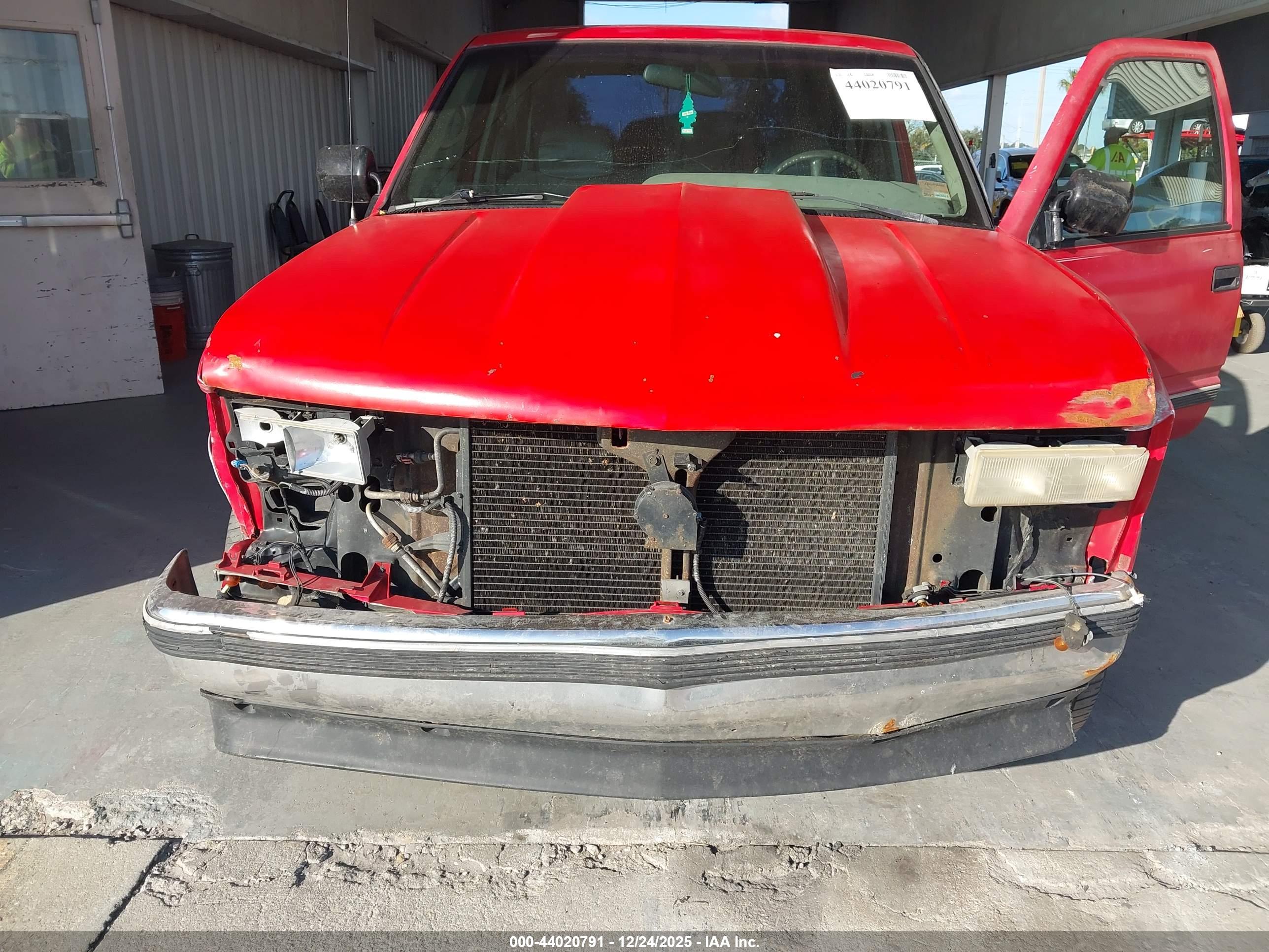 GMC SIERRA image 6