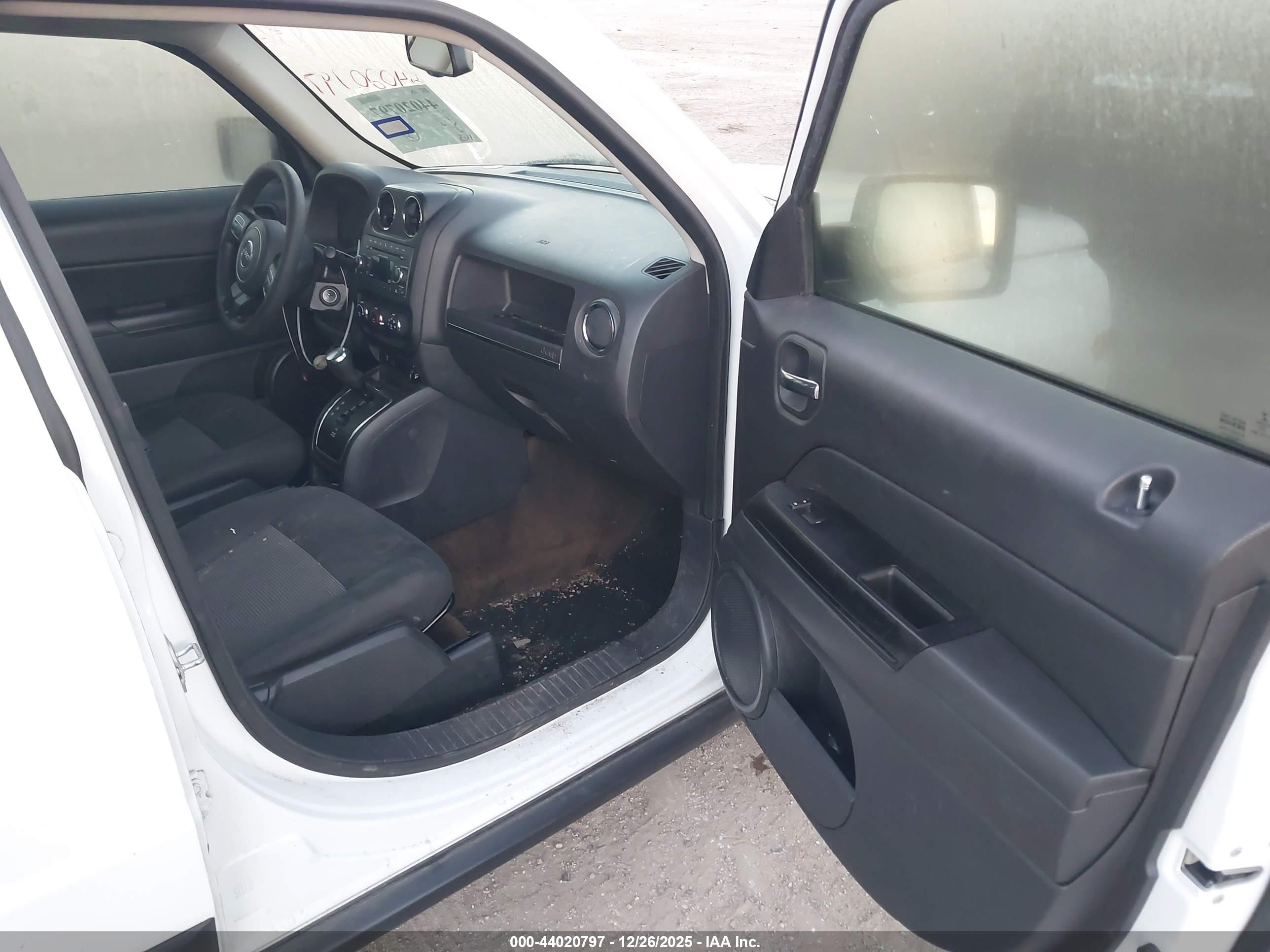 JEEP PATRIOT image 5
