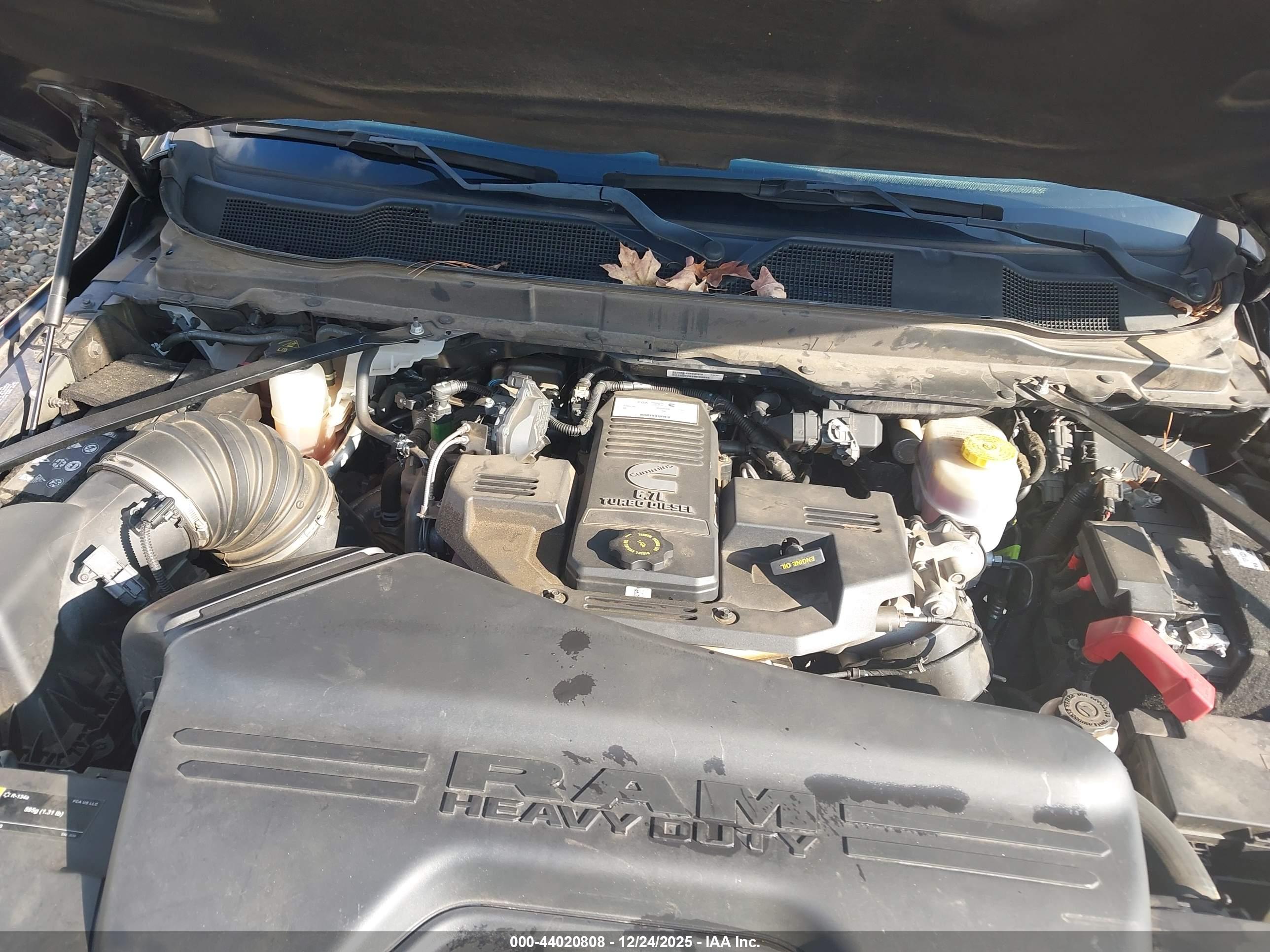 RAM 2500 image 10