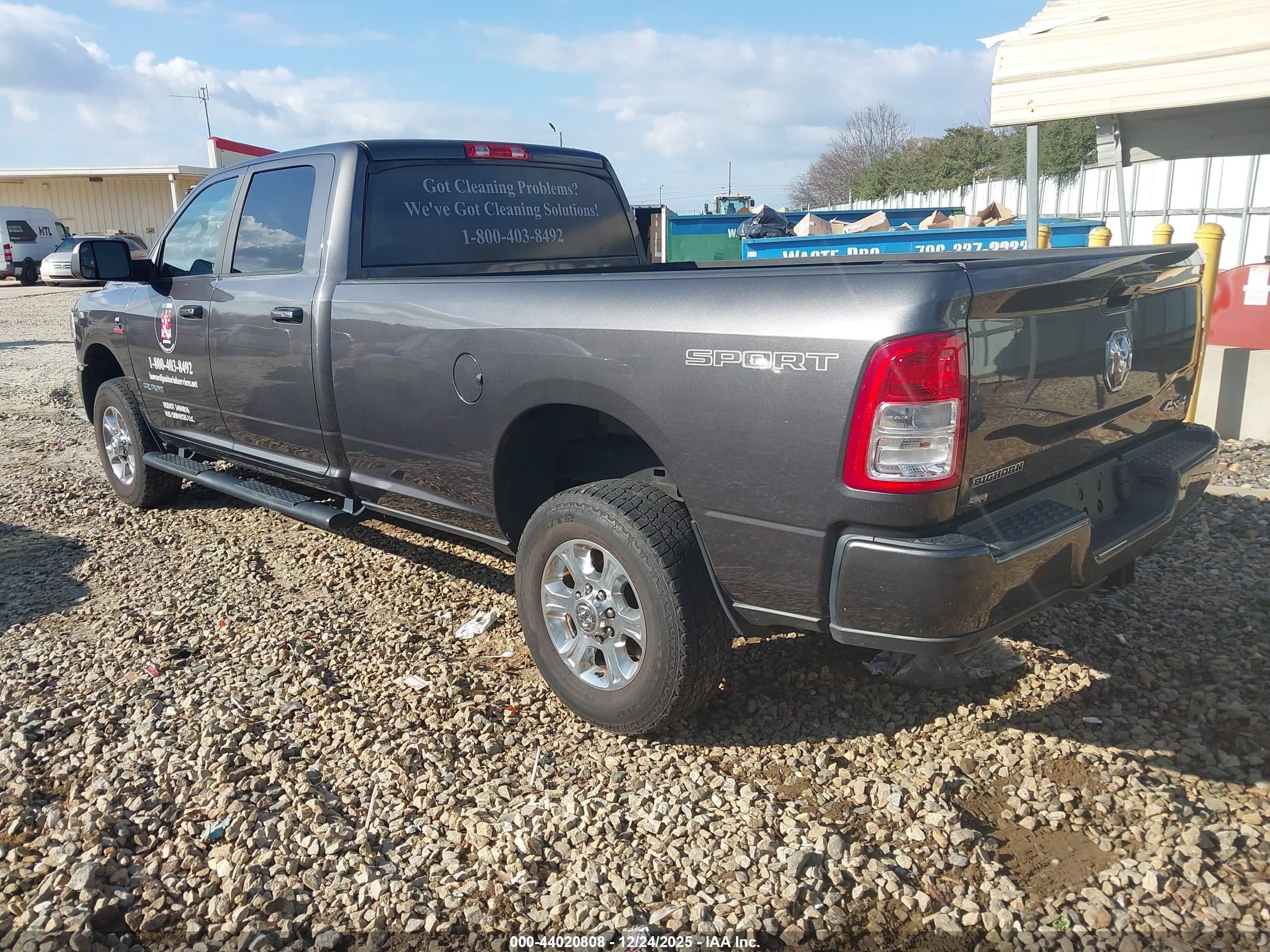 RAM 2500 image 3