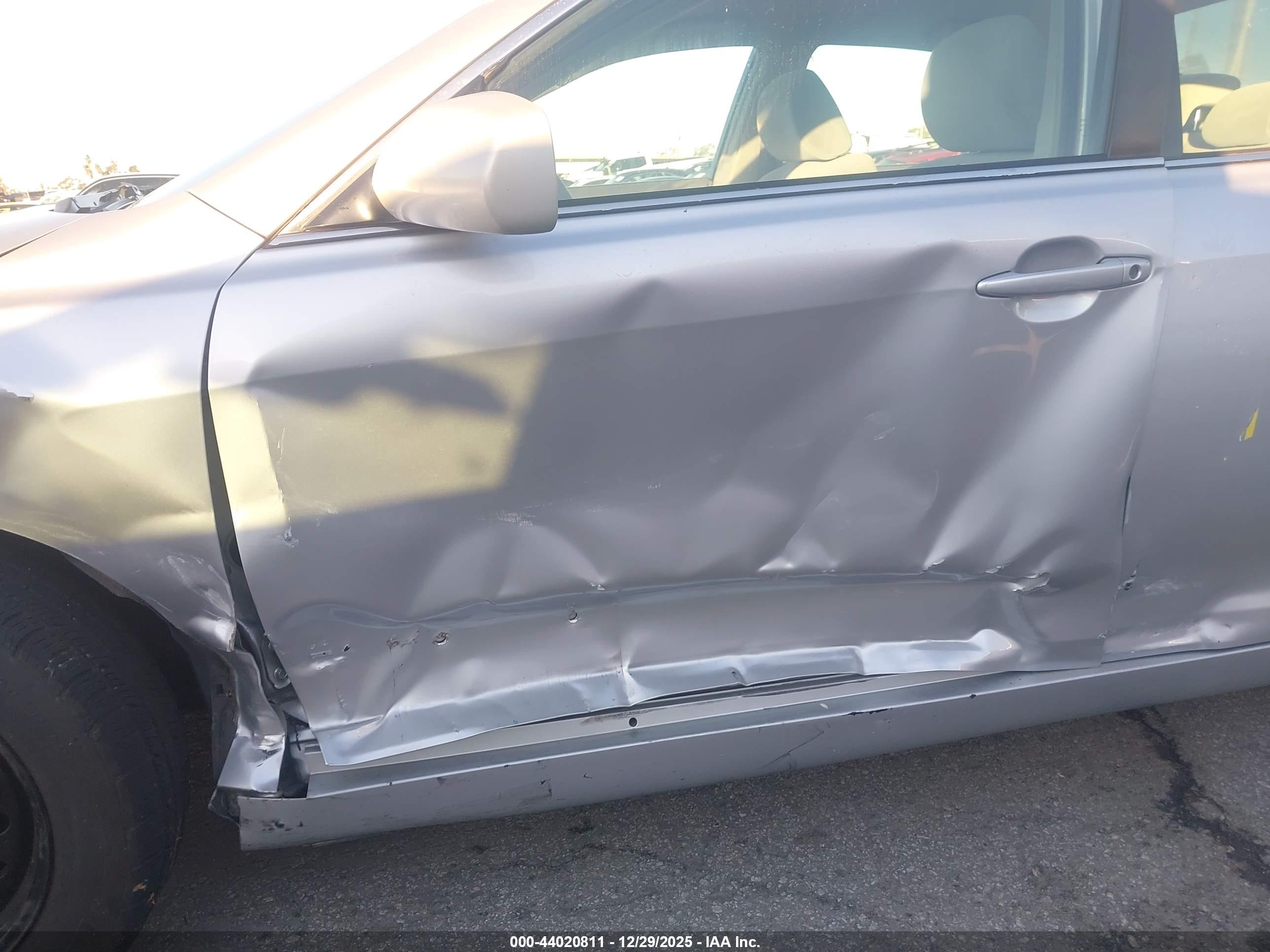 TOYOTA CAMRY image 6