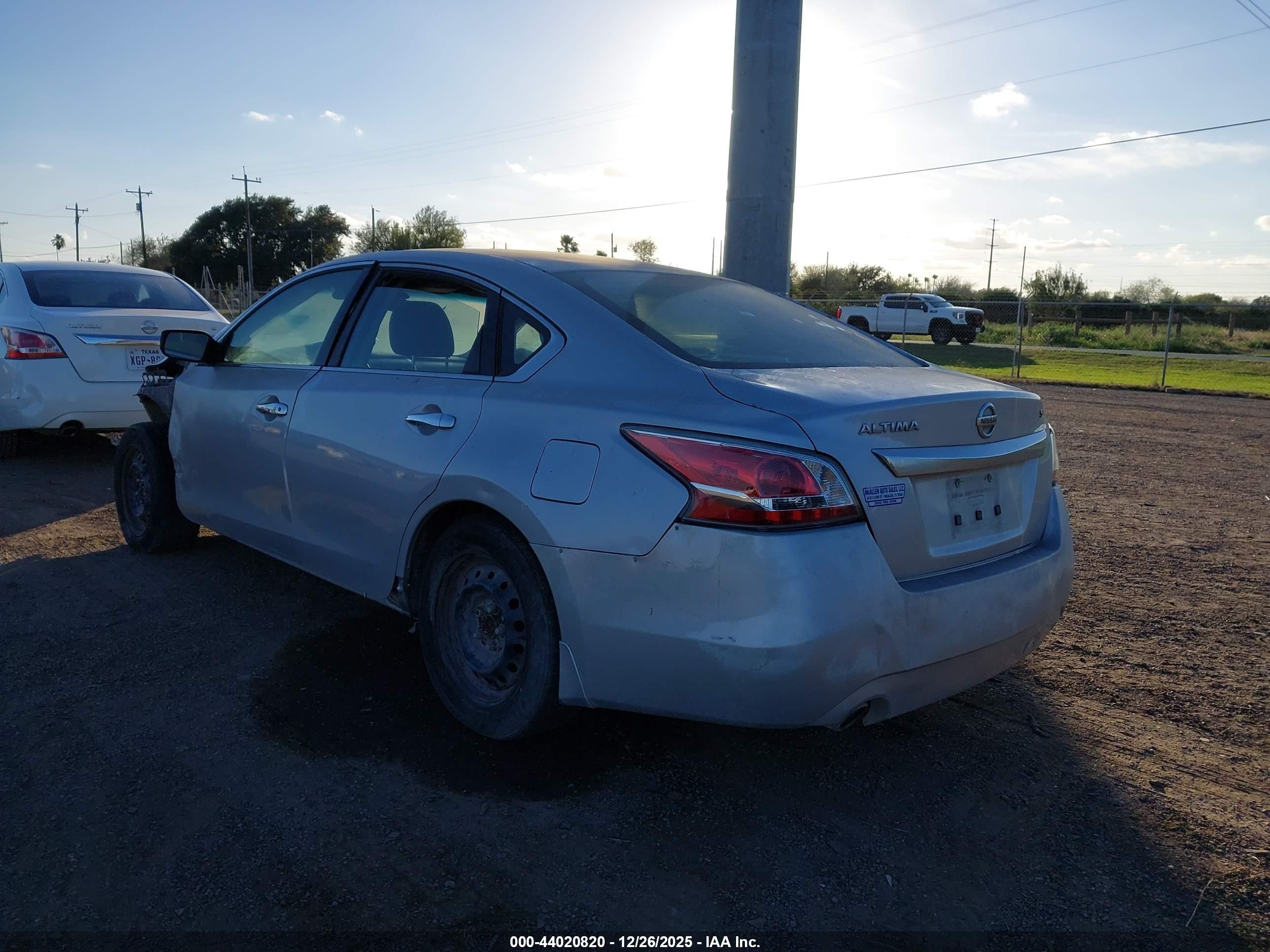 NISSAN ALTIMA image 3