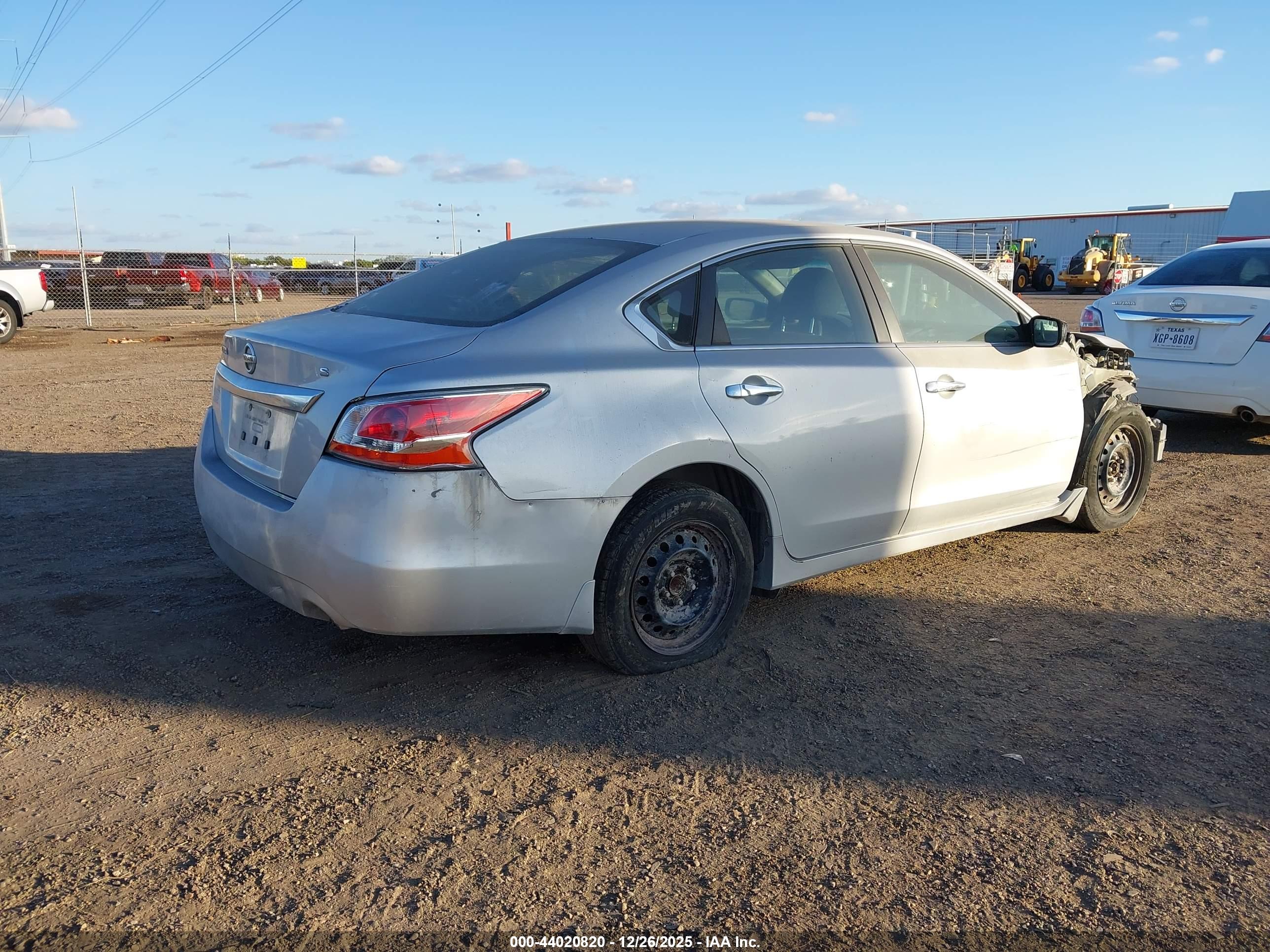 NISSAN ALTIMA image 4