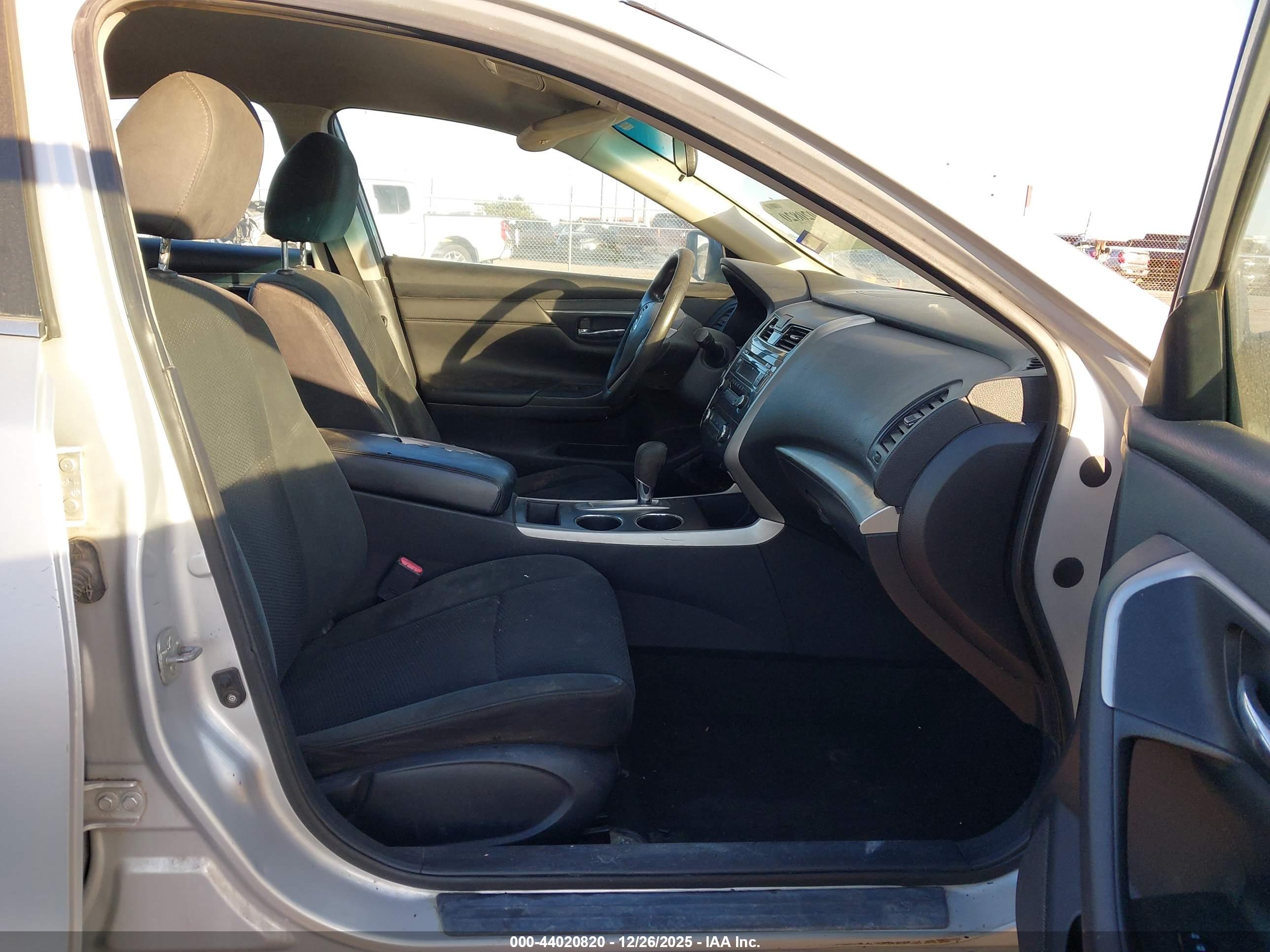 NISSAN ALTIMA image 5