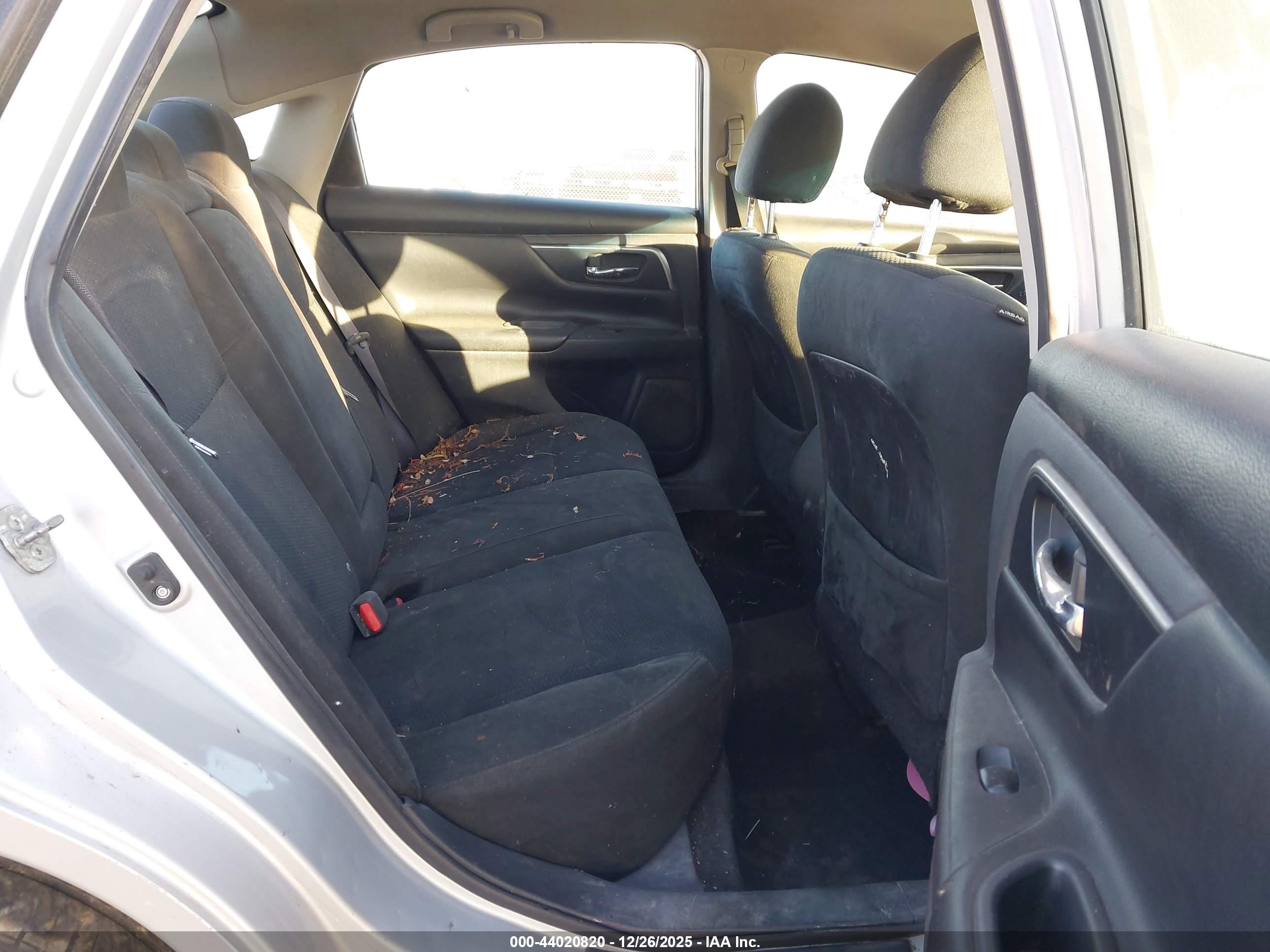 NISSAN ALTIMA image 8