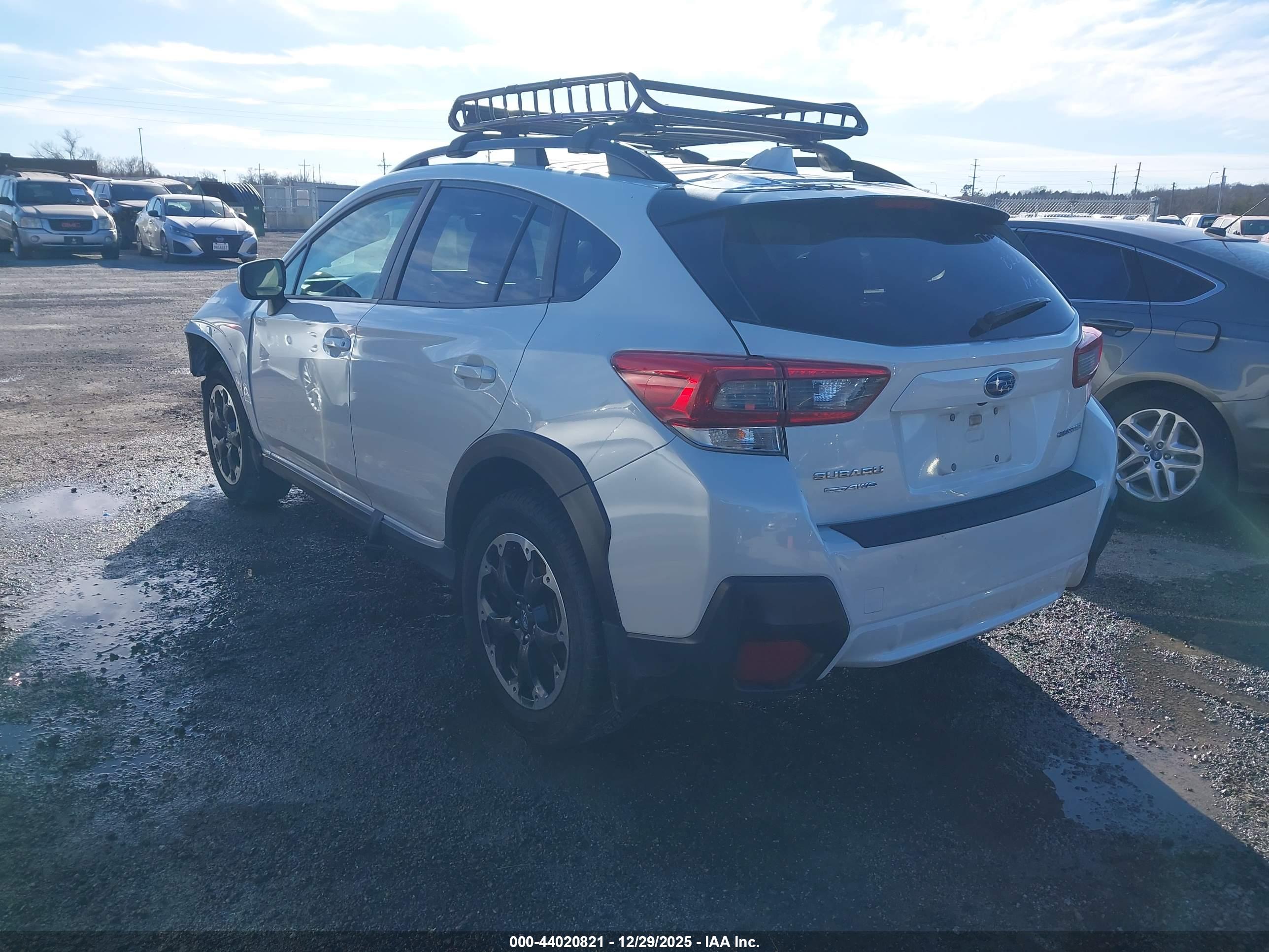 SUBARU CROSSTREK image 3
