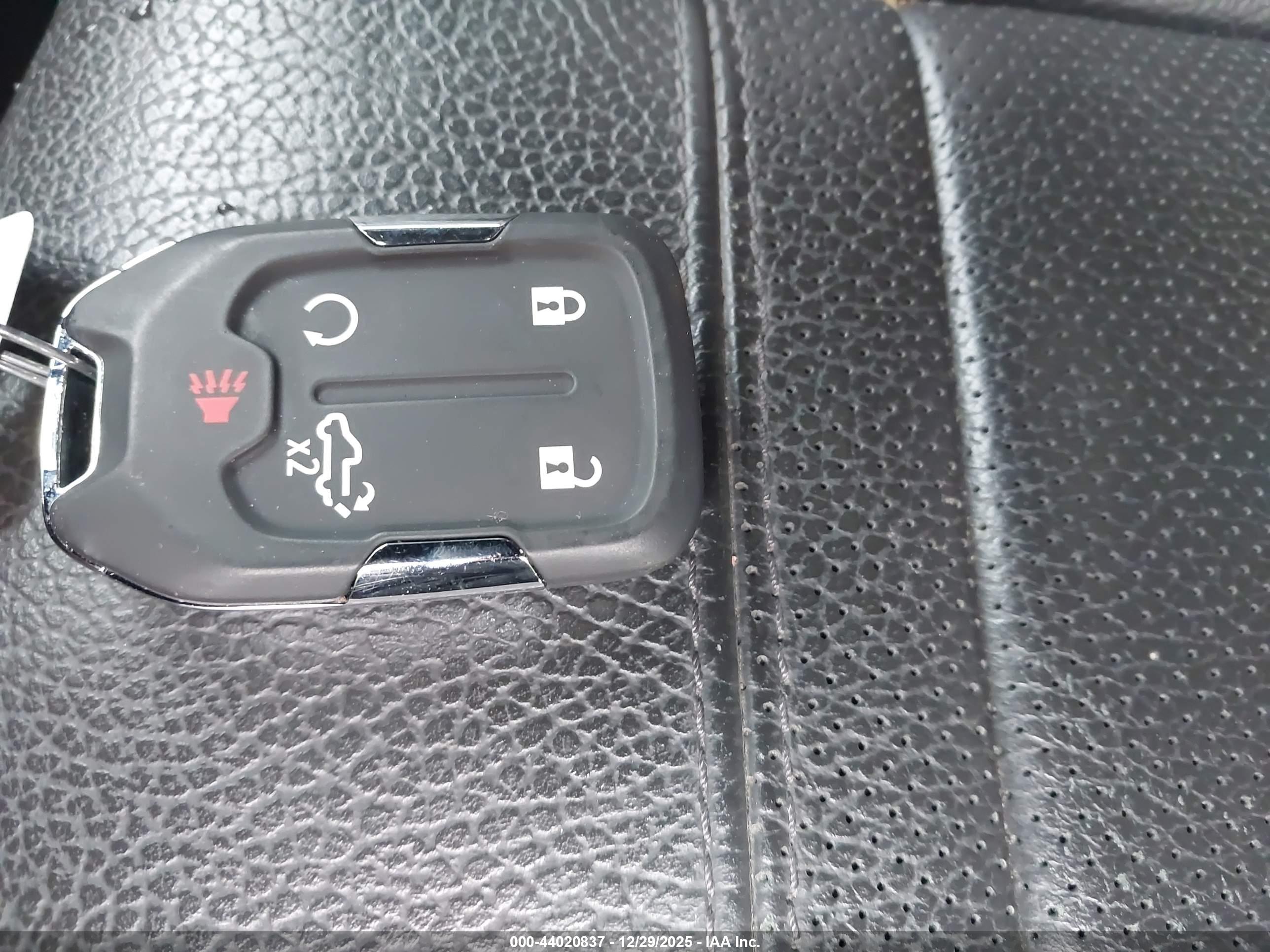 GMC SIERRA image 11