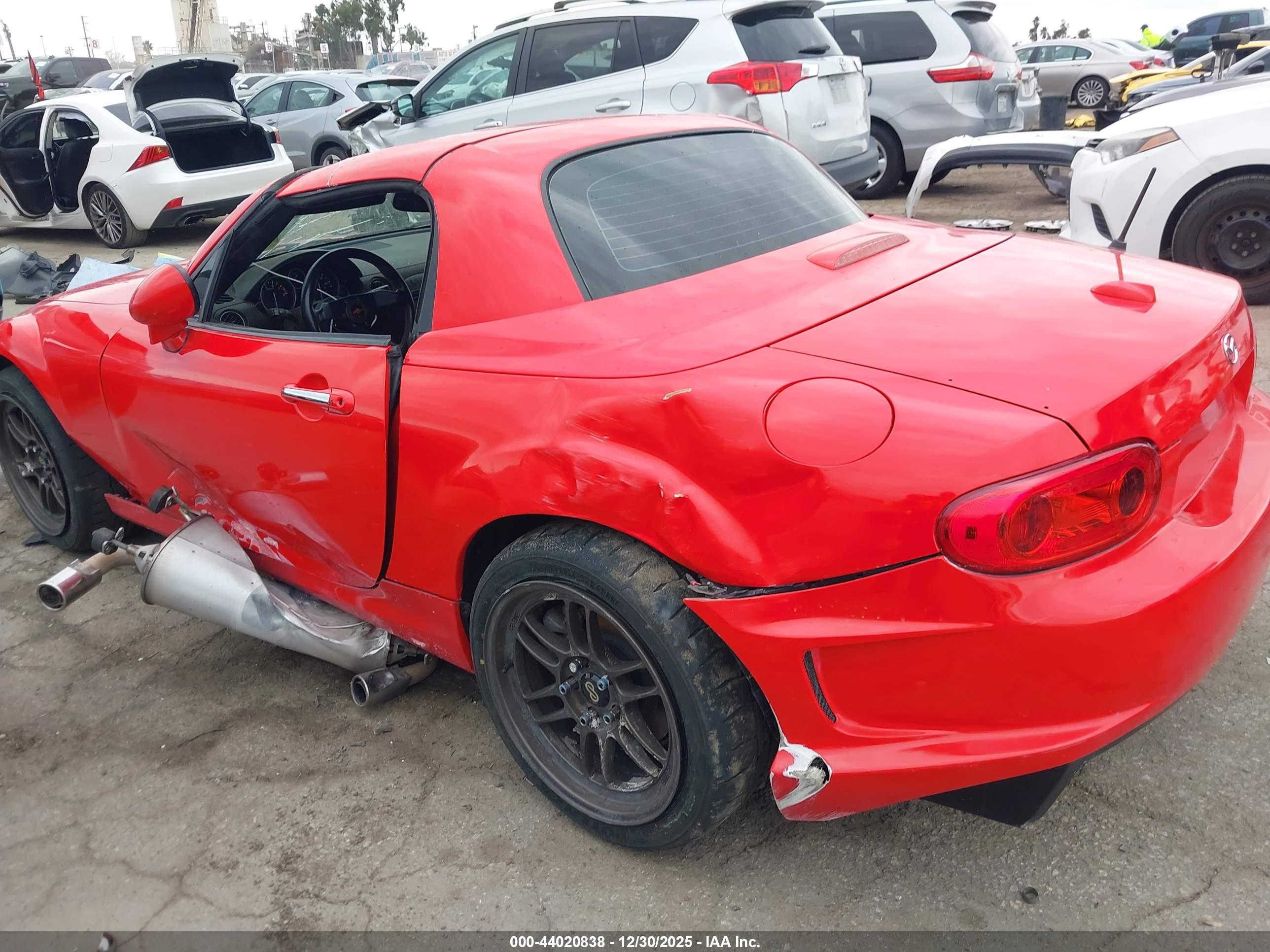 MAZDA MX-5 image 3