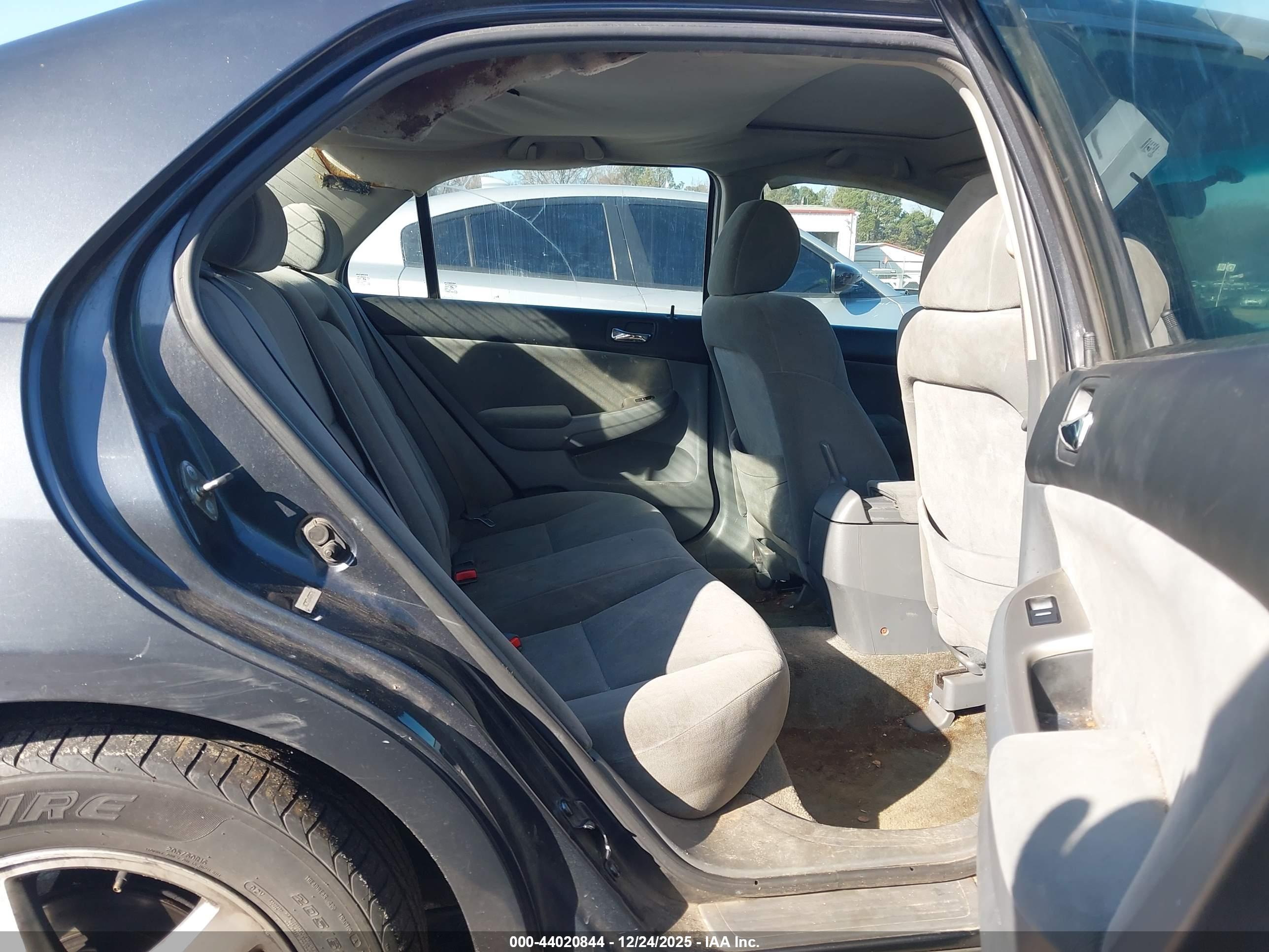HONDA ACCORD image 8
